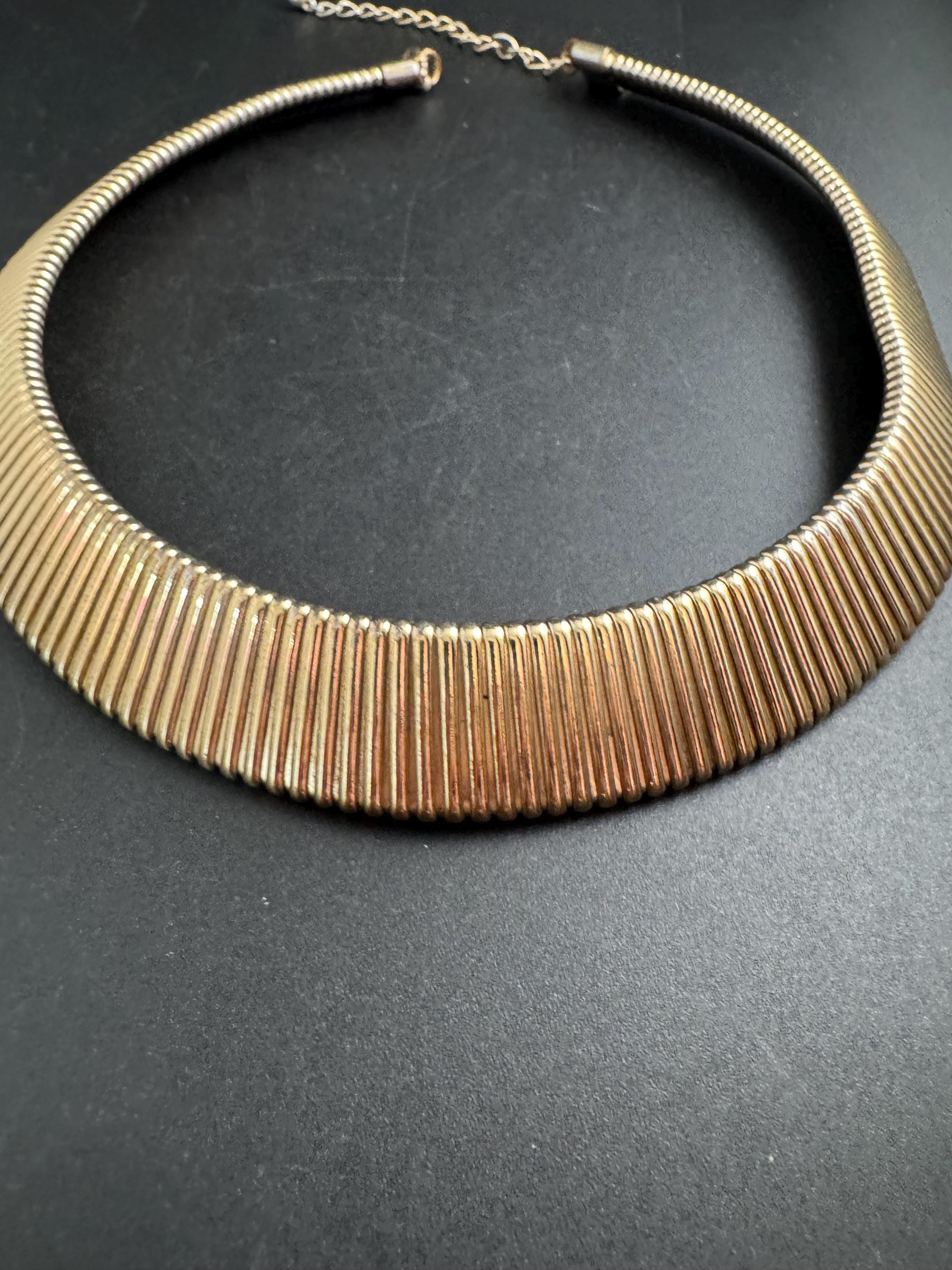 Wide gold omega choker necklace, statement piece 90s vintage