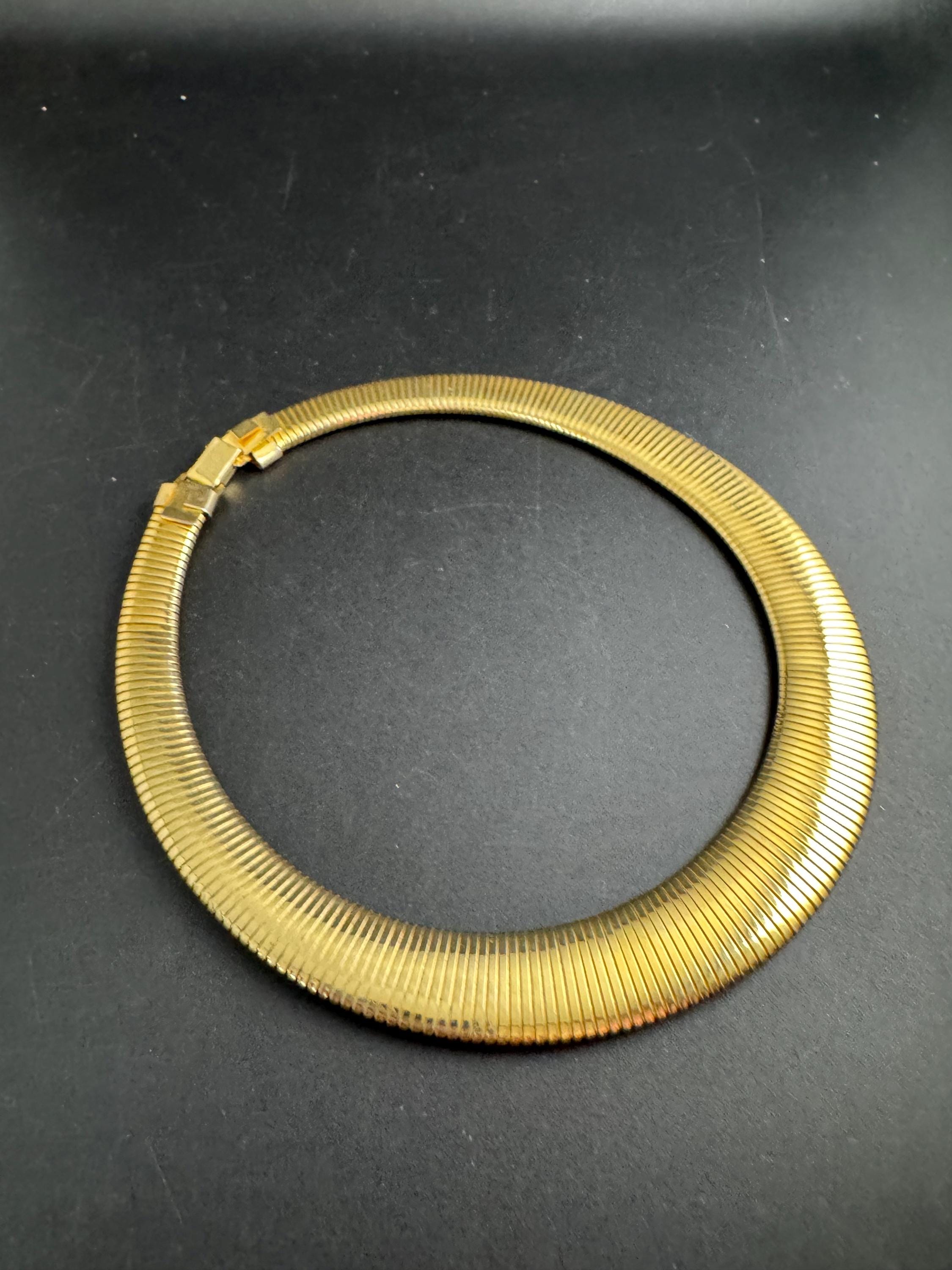 Wide gold omega choker necklace, statement piece 80s vintage