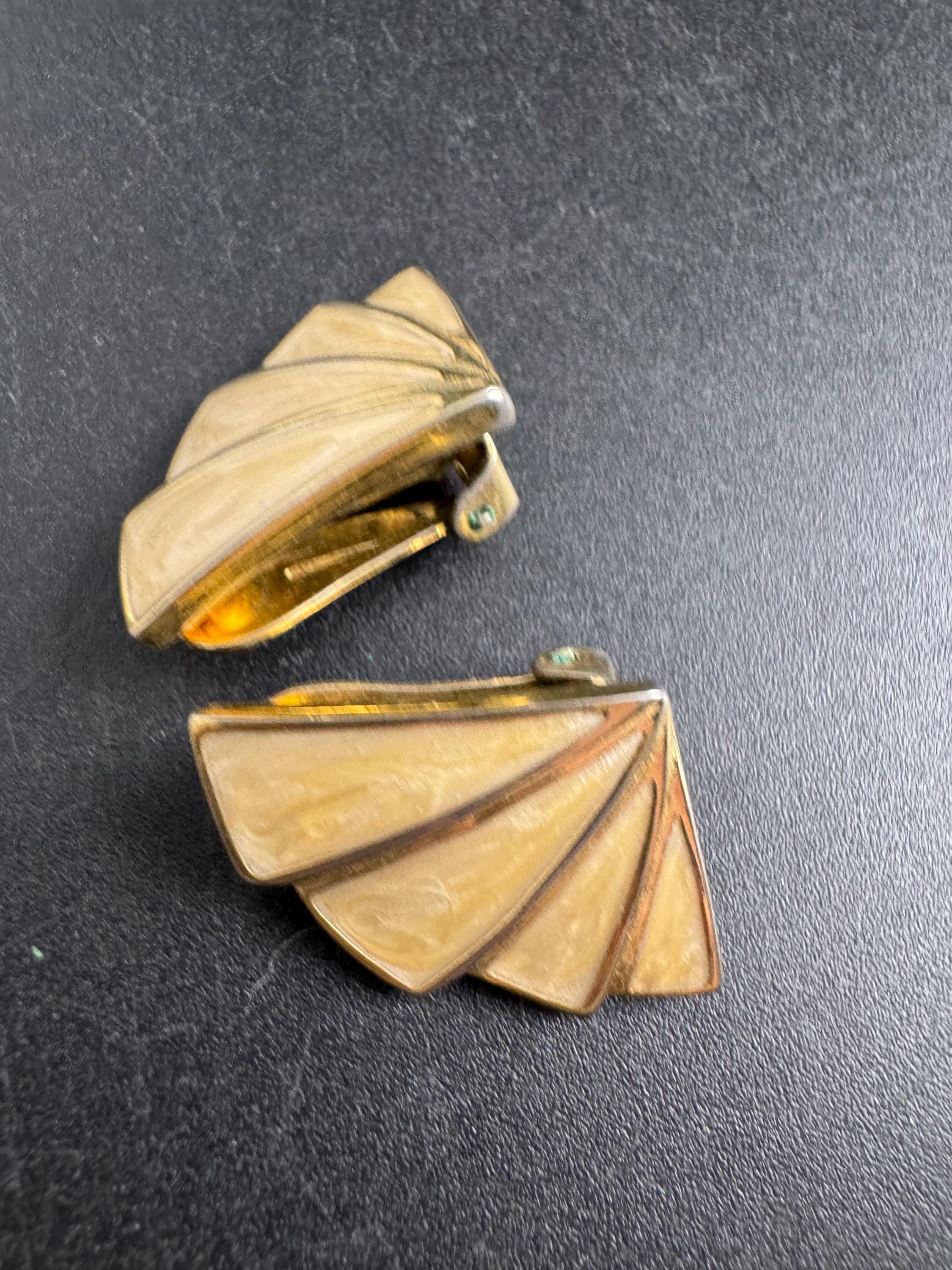 Beige cream Enamel Clip On Earrings: vintage gold plated
