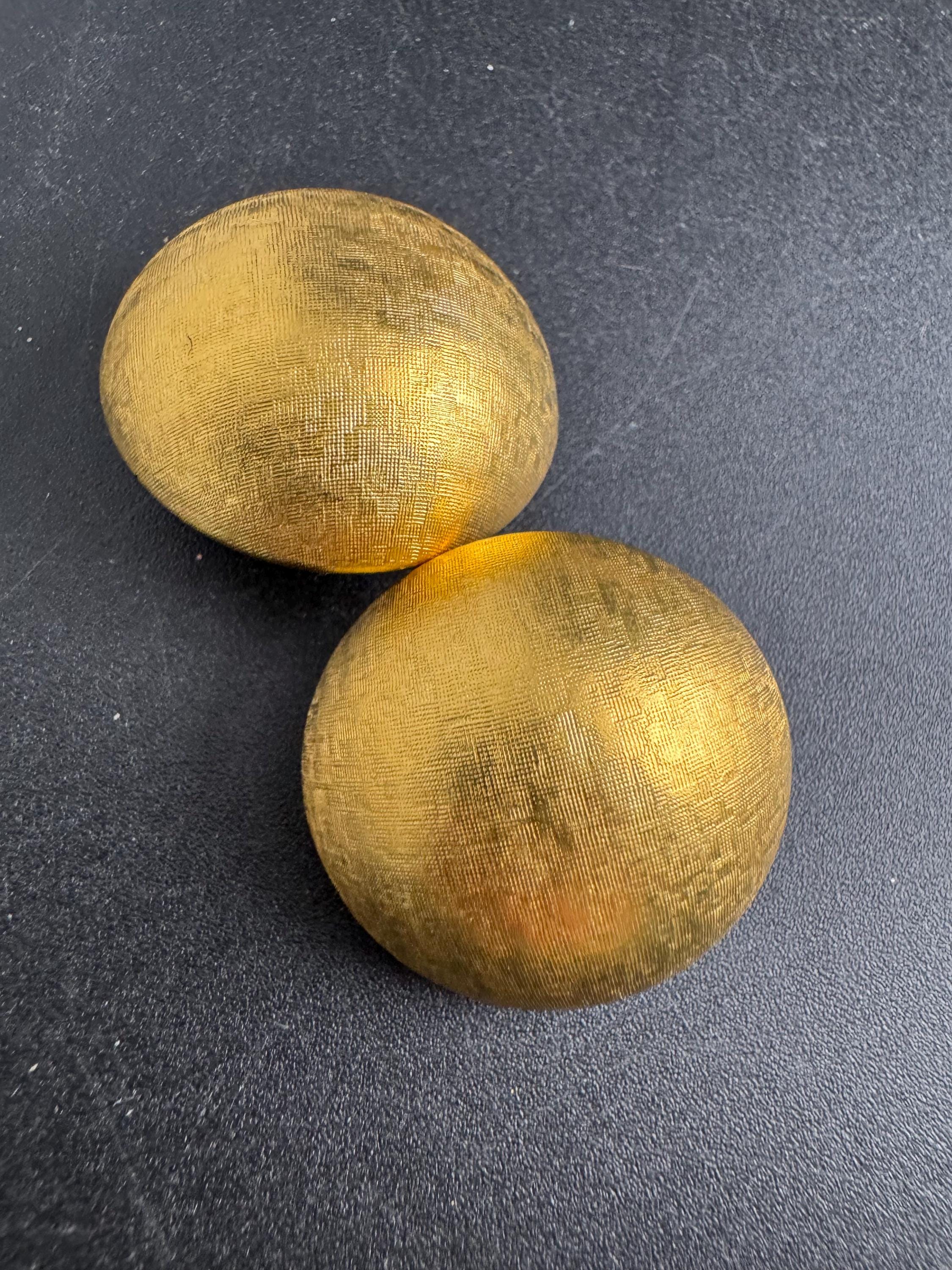 Joan rivers gold dome clip on earrings, brushed metal gold plated vintage and signed