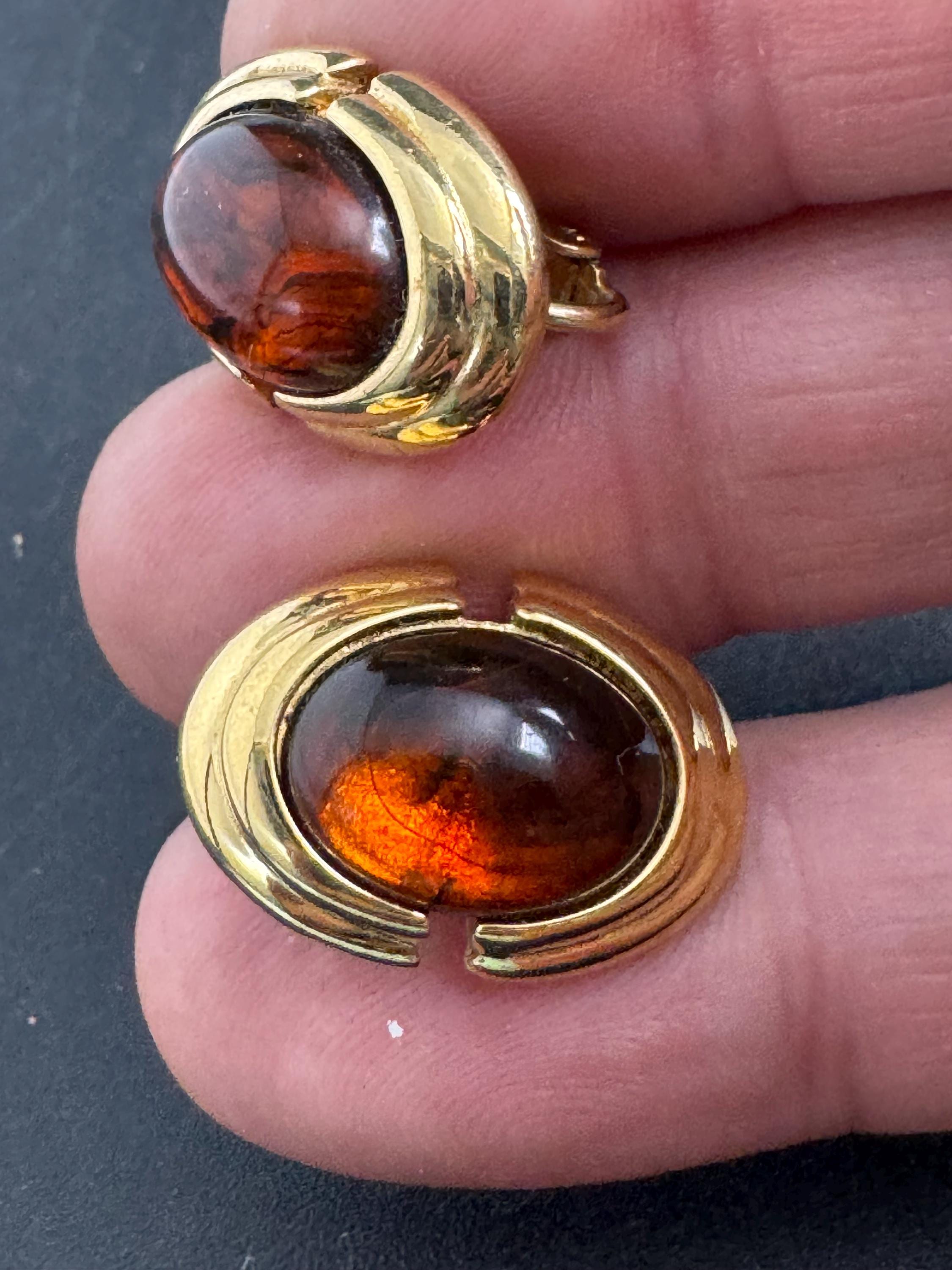 Trifari brown tortoiseshell clip on earrings, gold plated acrylic cabochons vintage