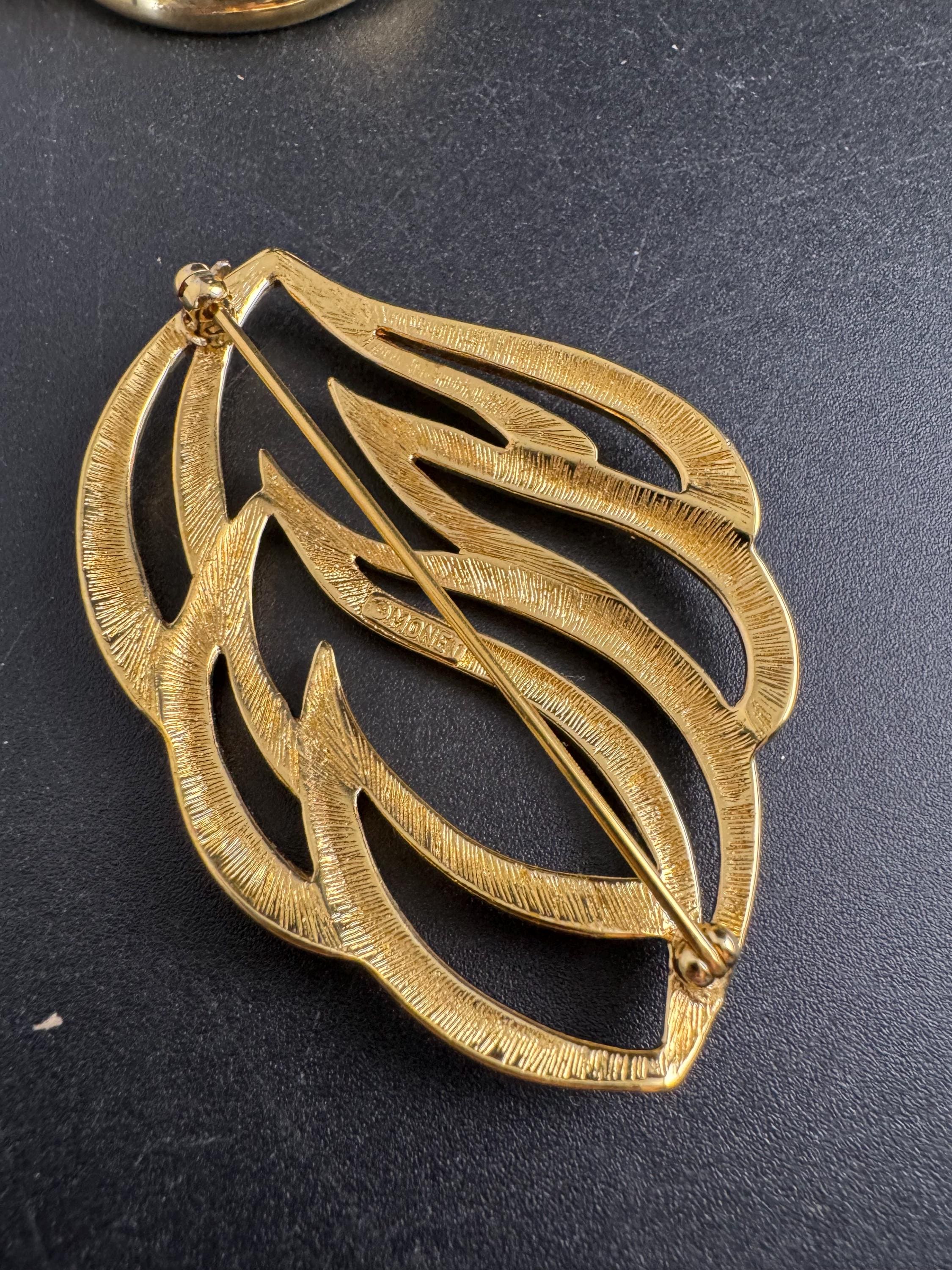 Signed MONET gold leaf brooch, plated abstract brooch modernist 5.5cm