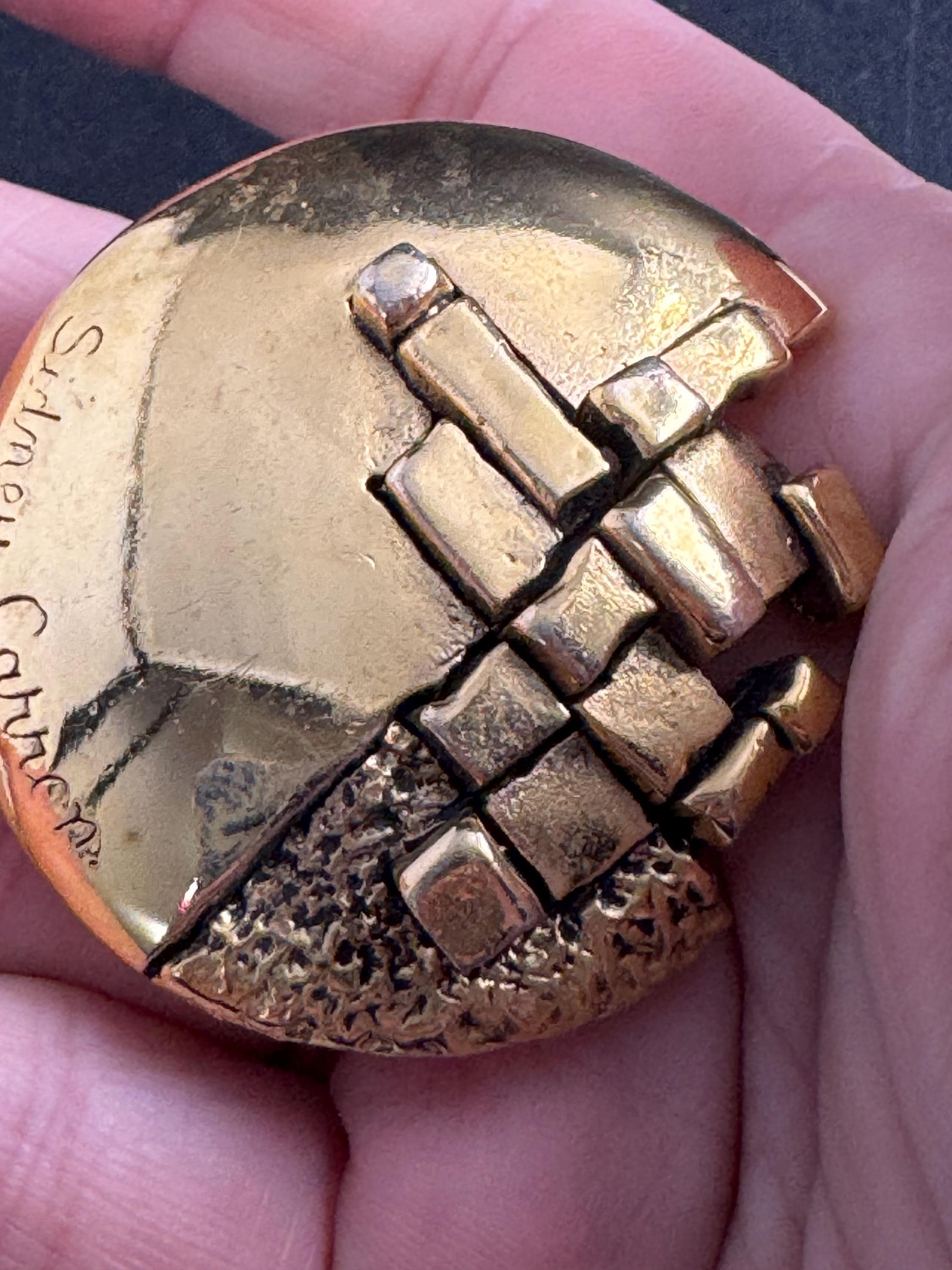 Signed SIDNEY CARRON modernist gold plated brooch , French Paris designer jewellery