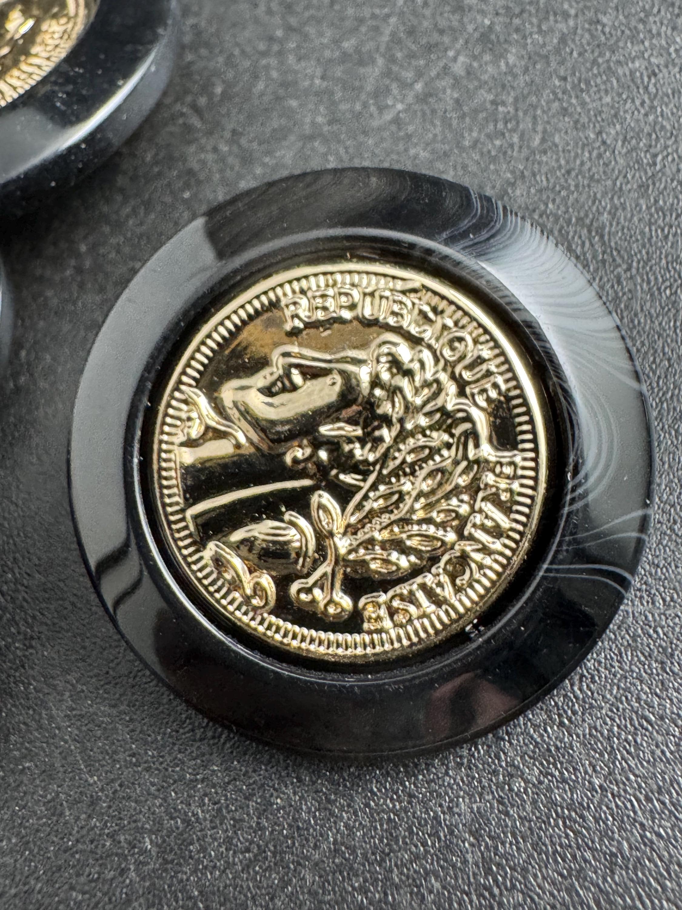 Gold Coin Tortoiseshell Acrylic Buttons, Sizes 21-34mm