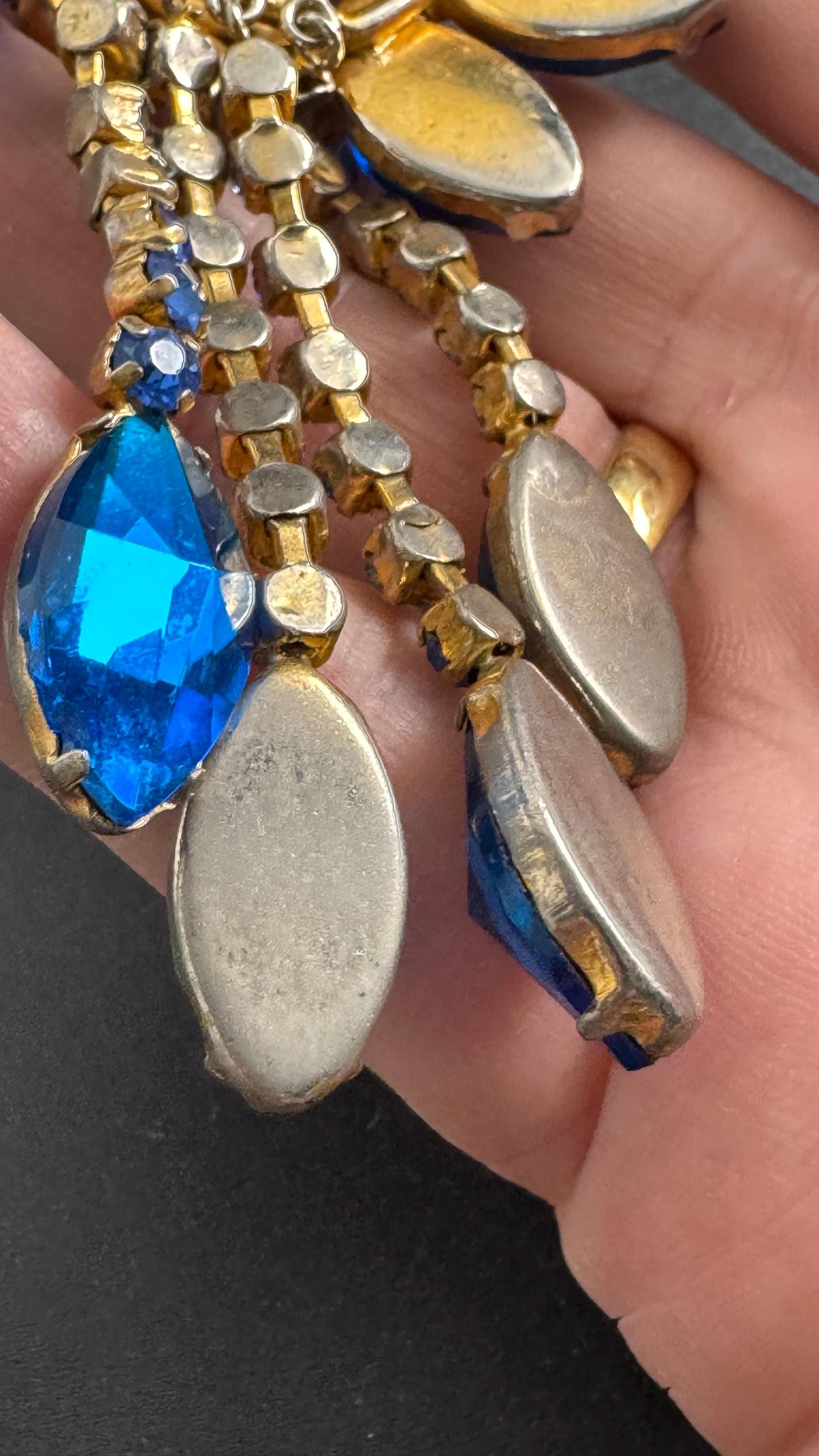 cobalt blue Sapphire diamanté Brooch, gold tone vintage