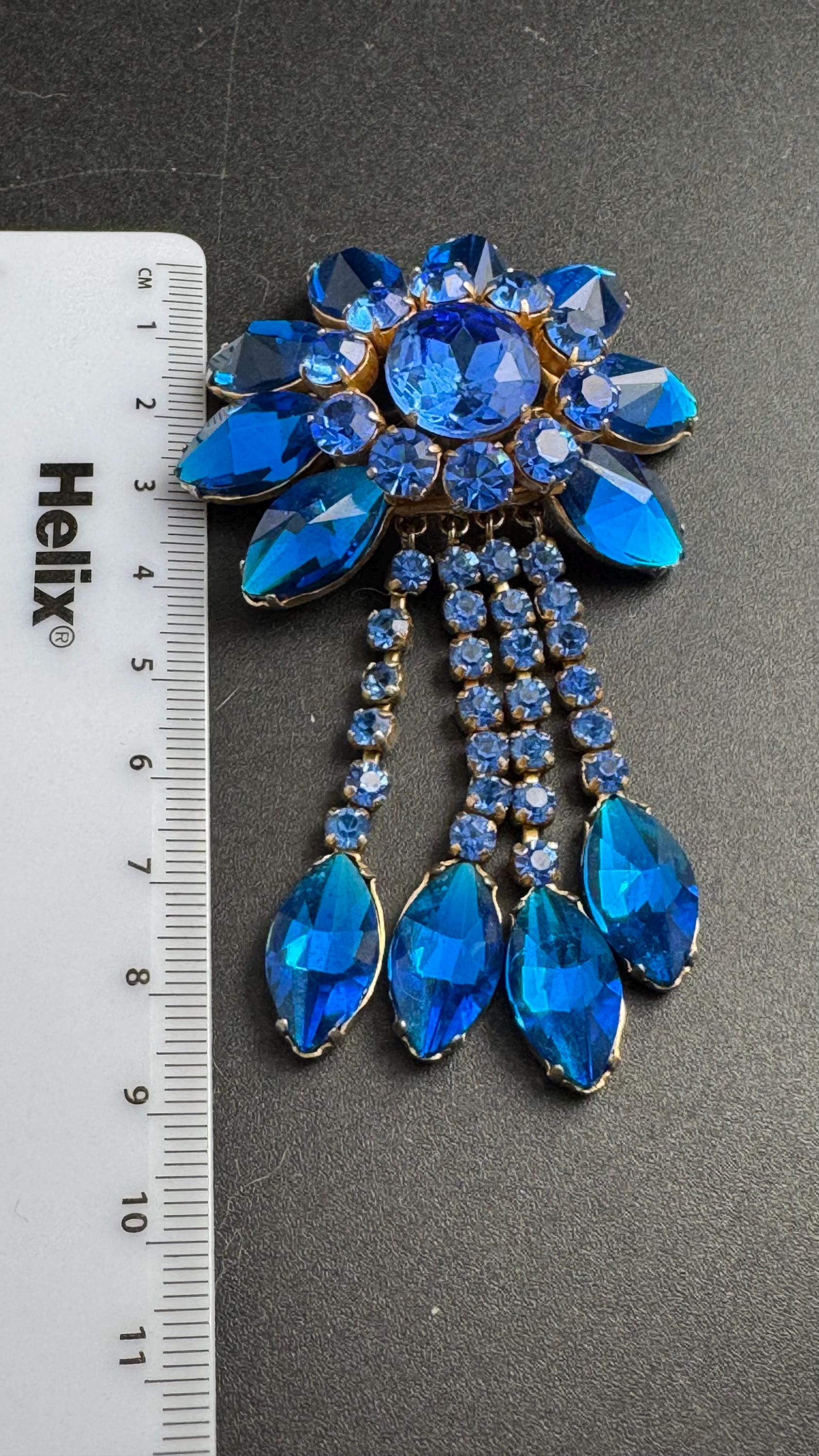 cobalt blue Sapphire diamanté Brooch, gold tone vintage