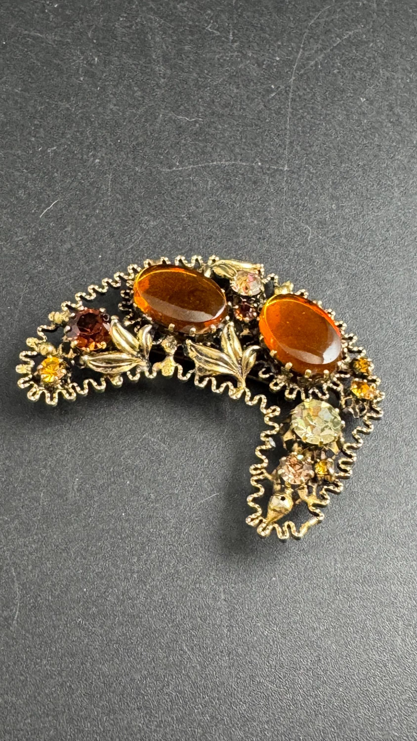 Austrian Crystal rhinestone brooch, oval cabochons unsigned gold tone