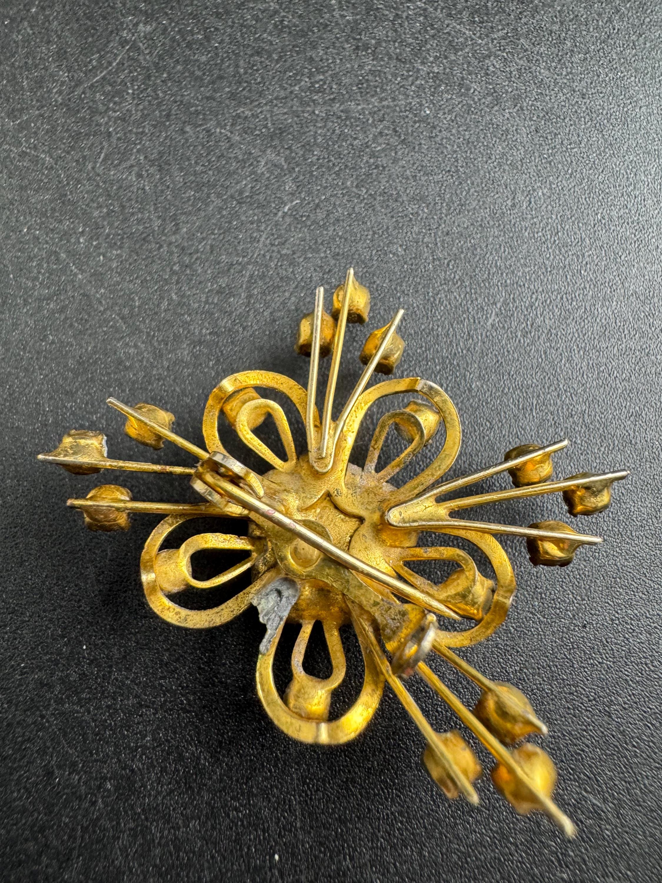 Dark blue rhinestone brooch, gold plated vintage sapphire crystals