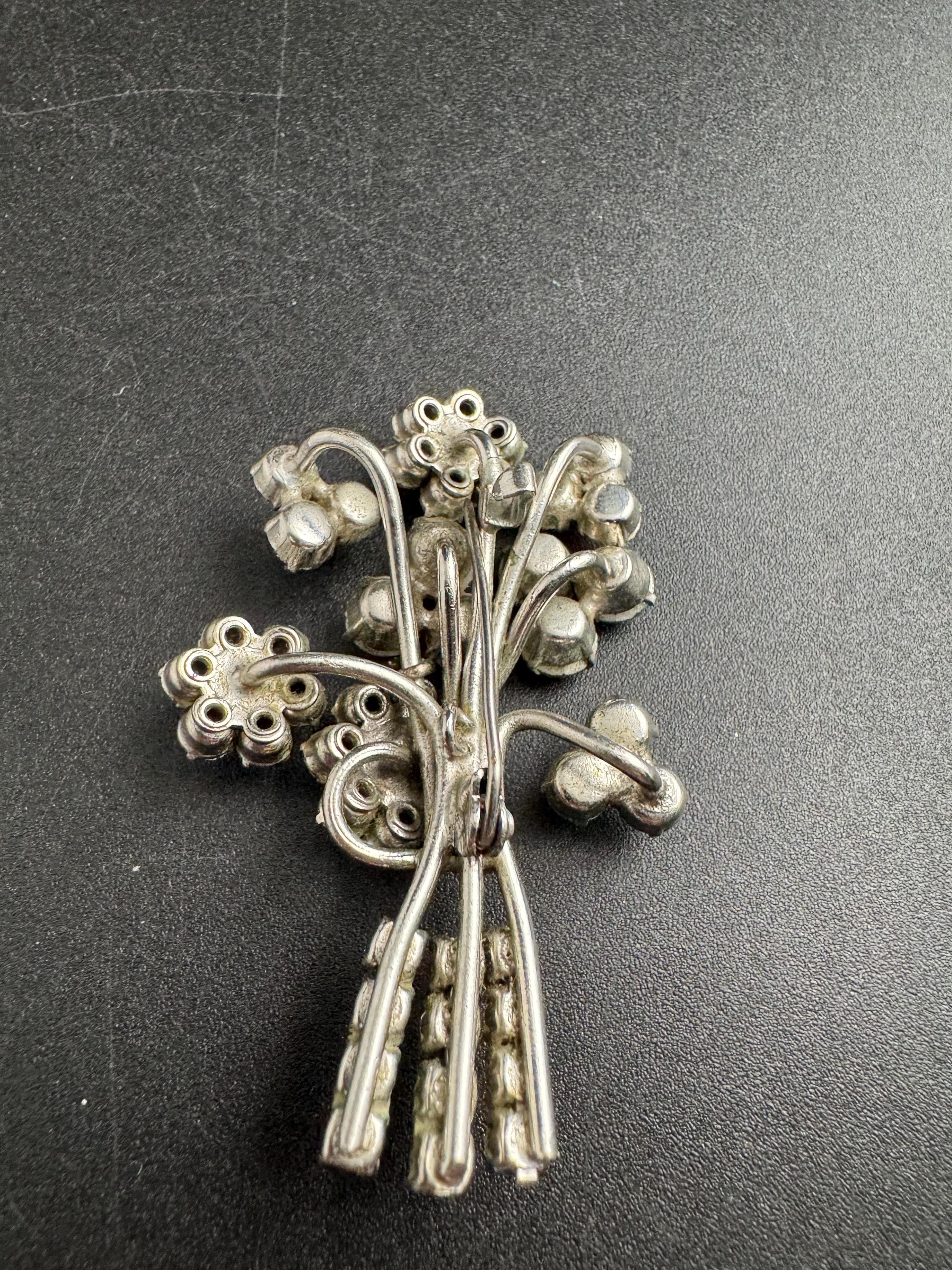 AB aurora borealis bouquet Brooch, silver chrome