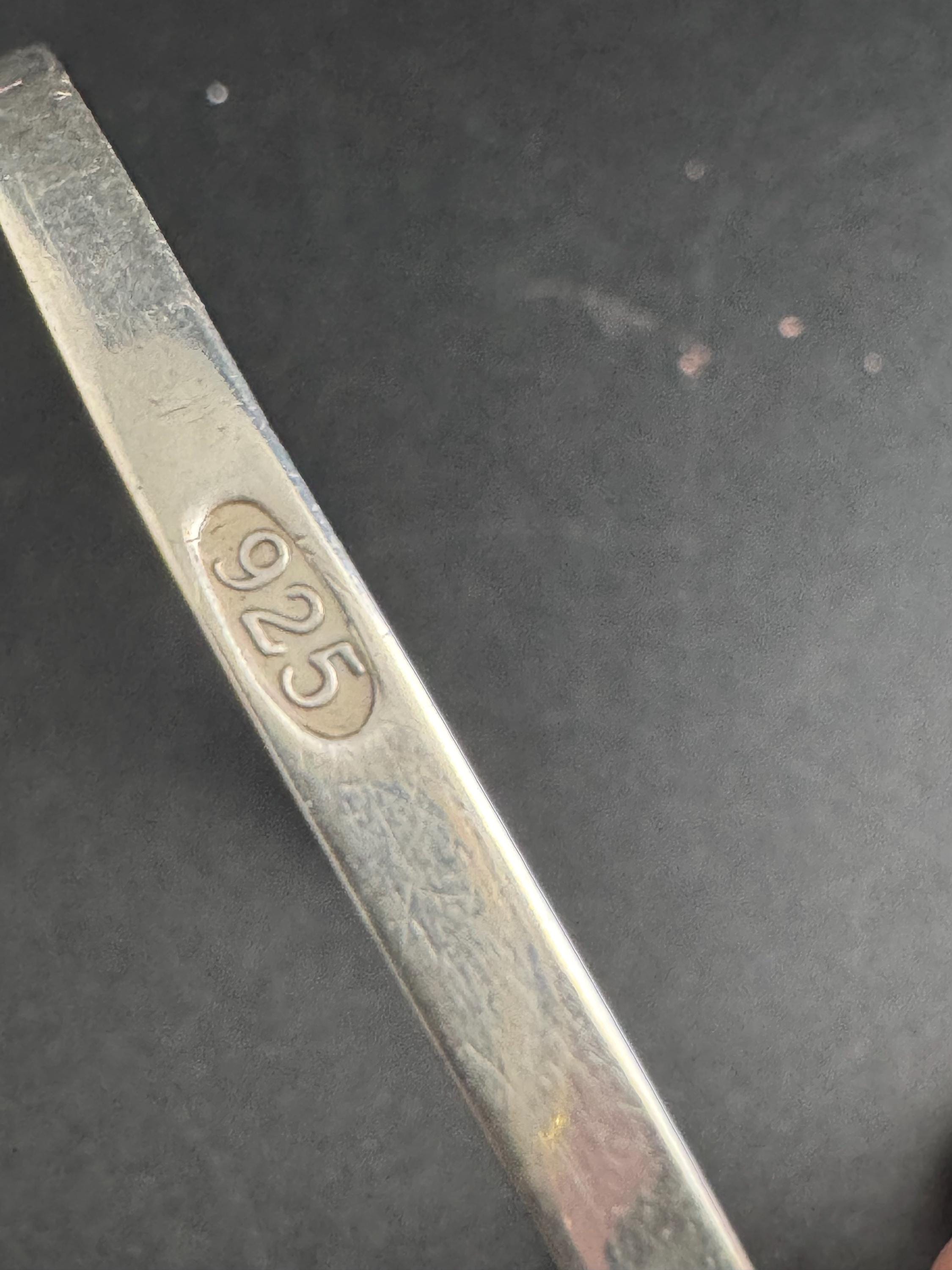 plain 925 round slim bangle, sterling silver 10.3 grams 7cm