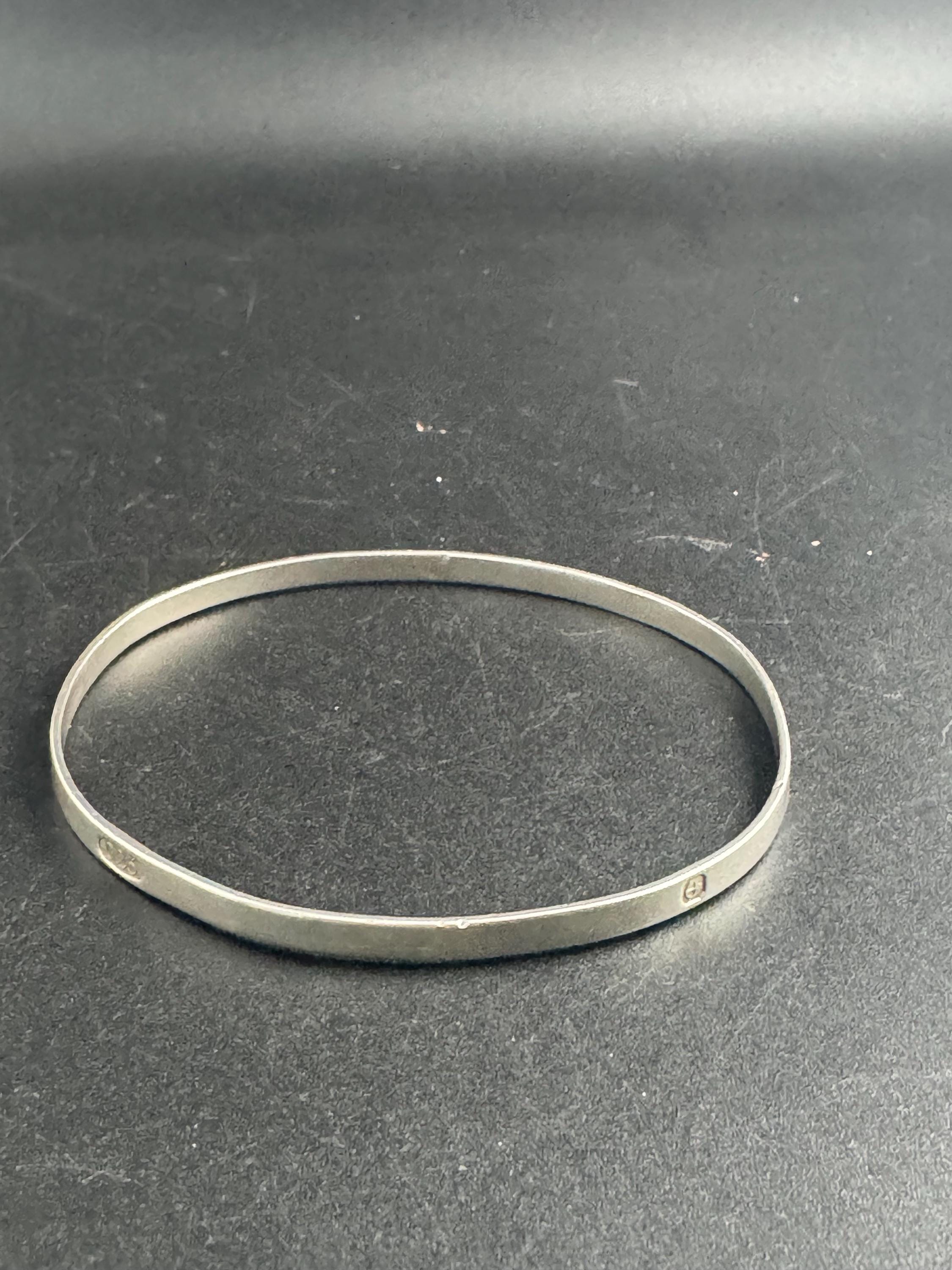 plain 925 round slim bangle, sterling silver 10.3 grams 7cm
