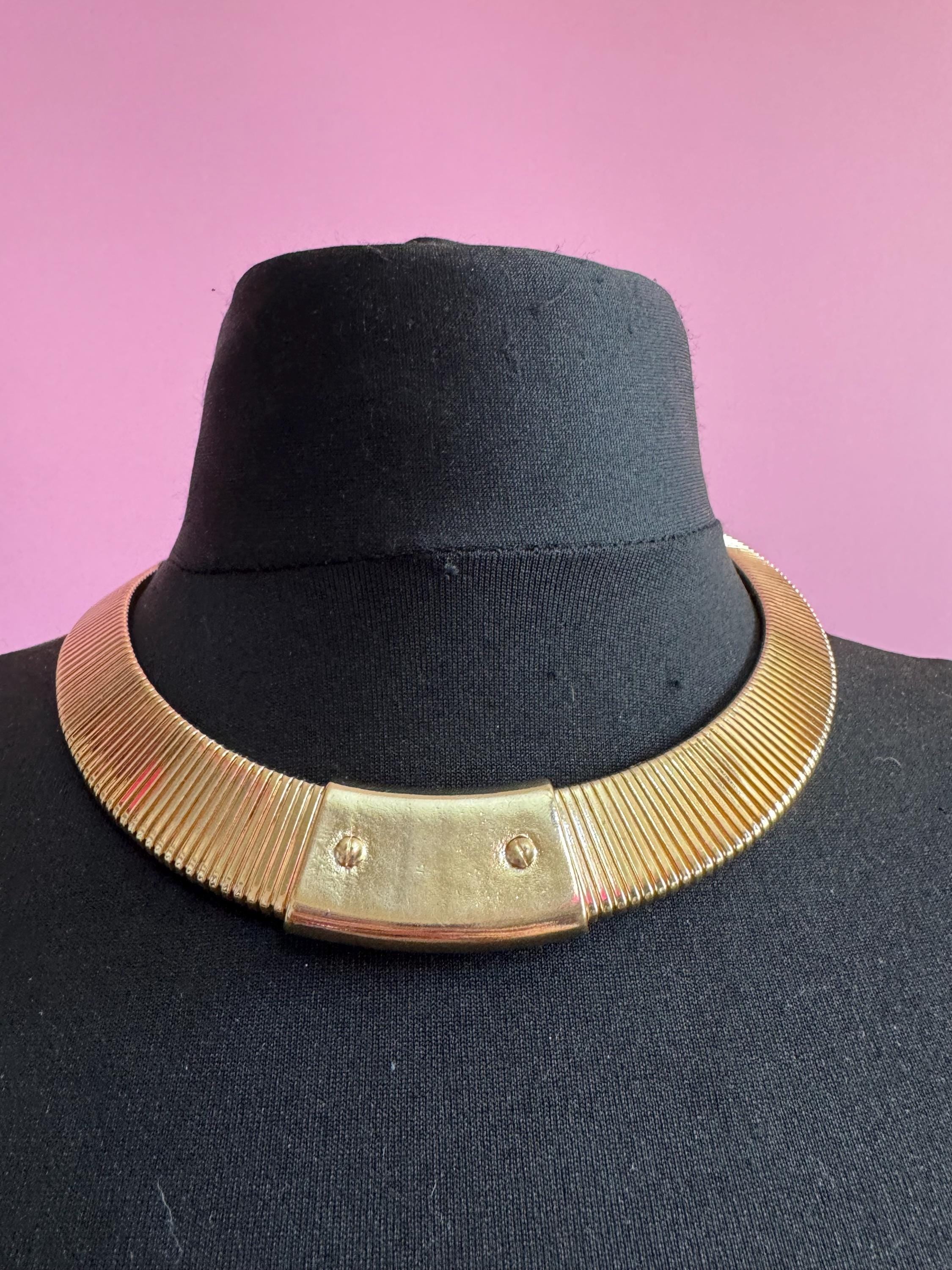 Wide gold omega choker necklace, statement piece 90s vintage