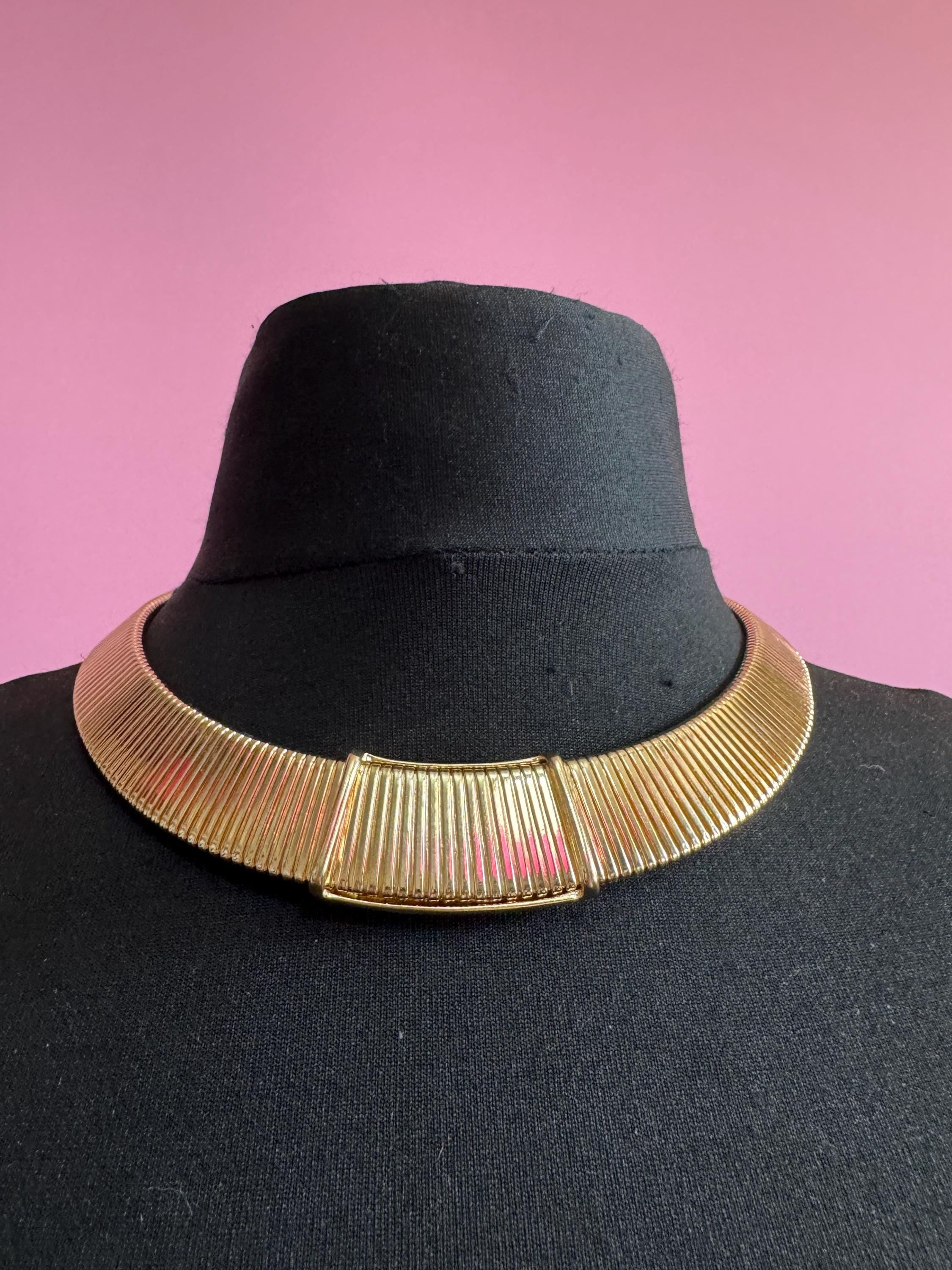 Wide gold omega choker necklace, statement piece 90s vintage