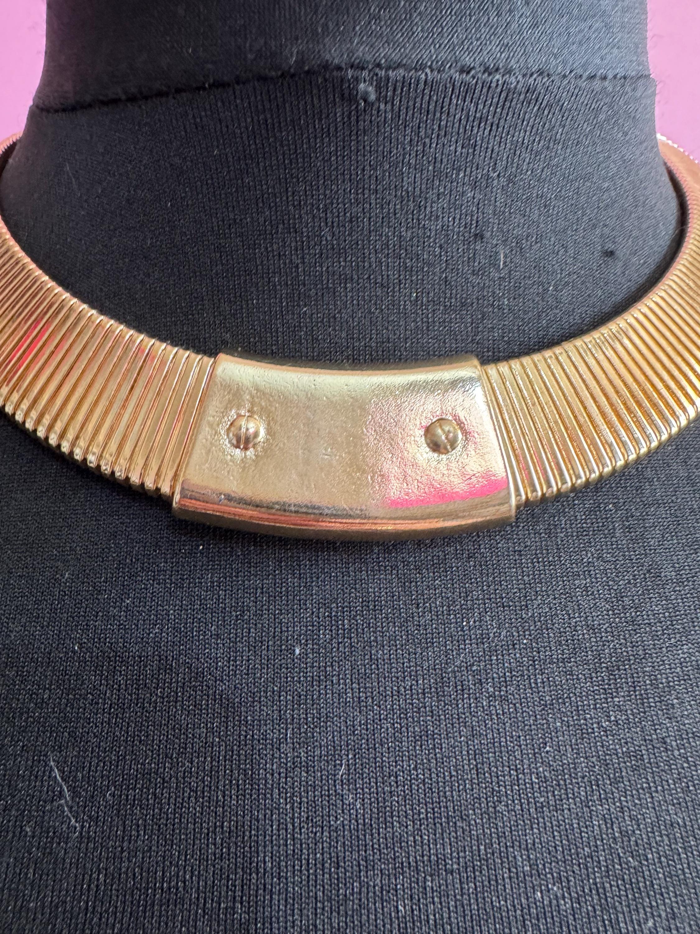Wide gold omega choker necklace, statement piece 90s vintage