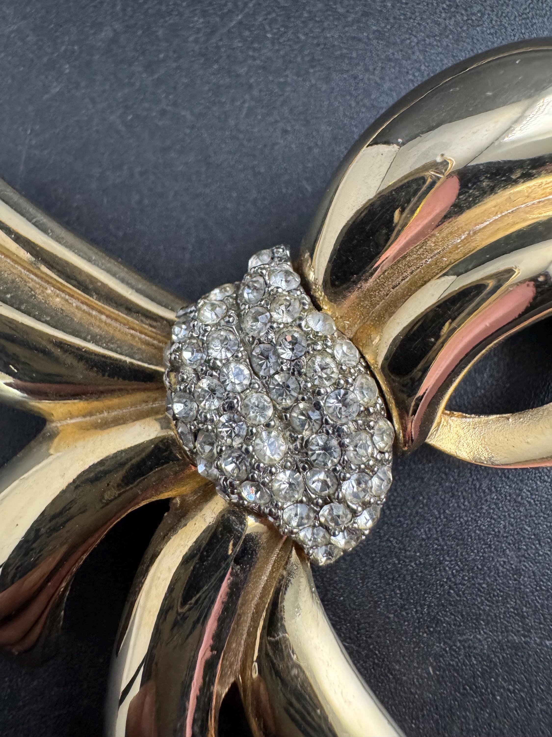 Gold Rhinestone wide bow choker necklace, clear stones vintage 90s