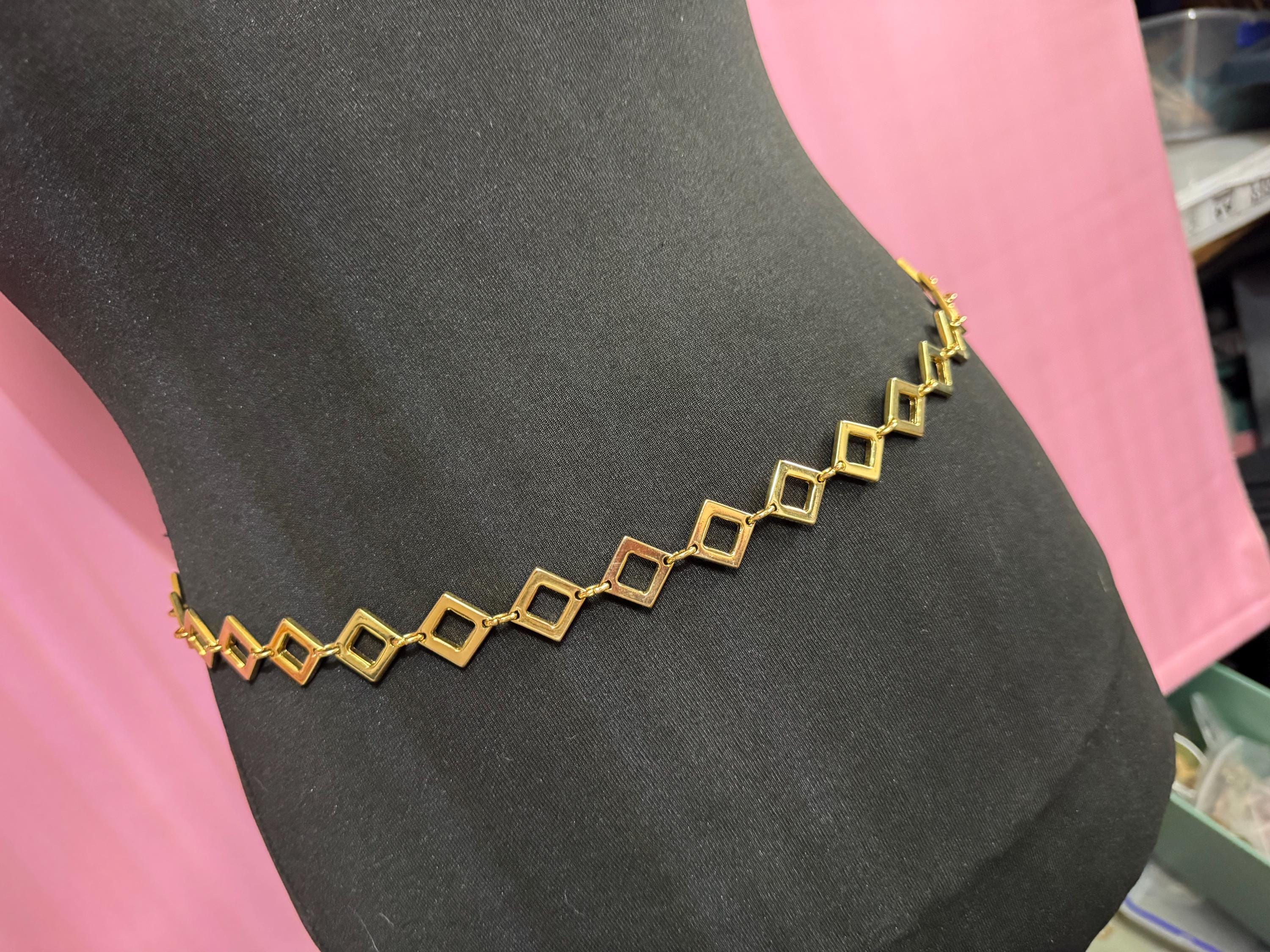 Ladies gold metal chain belt, fits 87- to 105cm vintage fashion