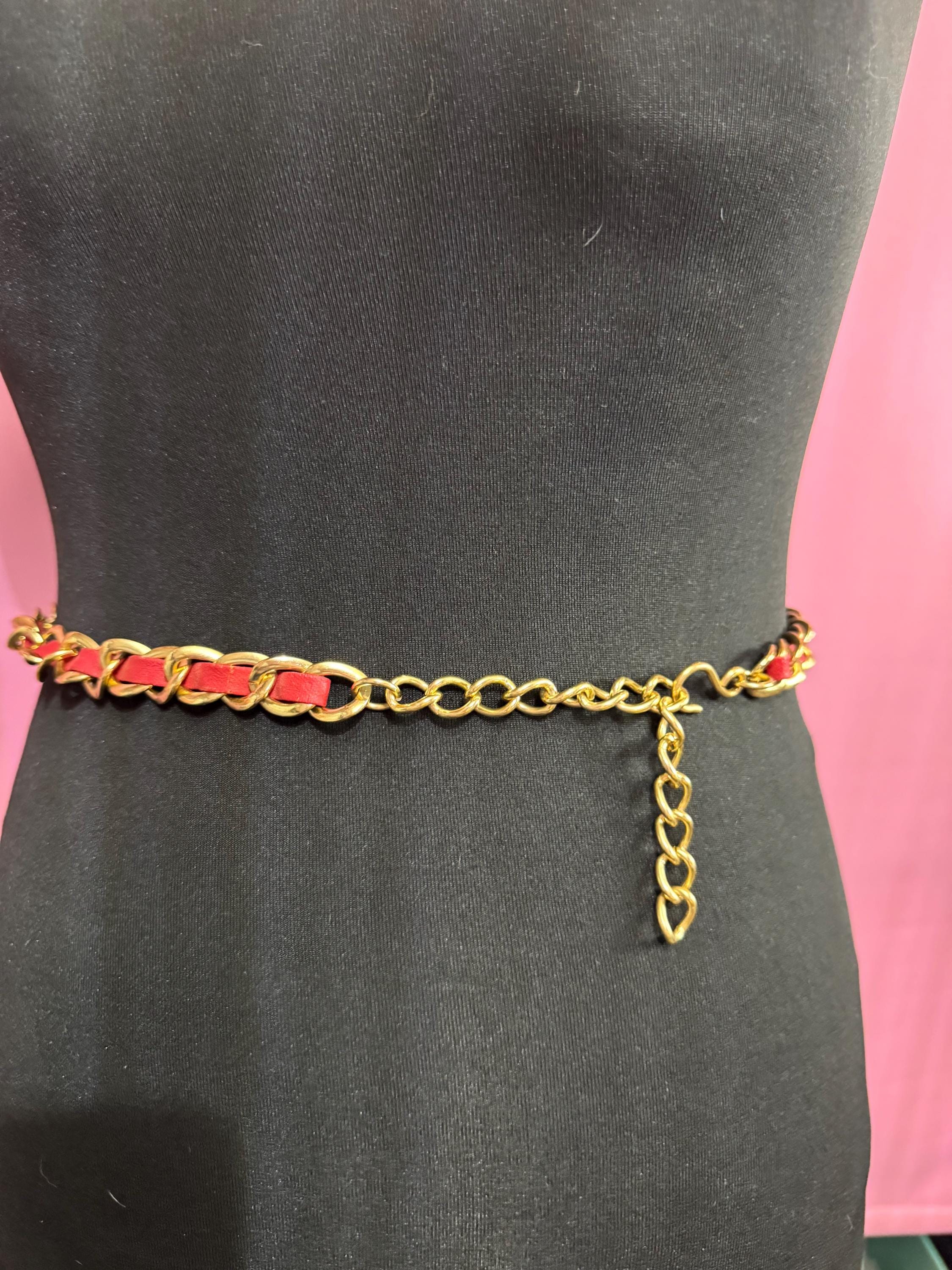 Red and gold metal chain belt, petite fit 73 to 86cm vintage fashion