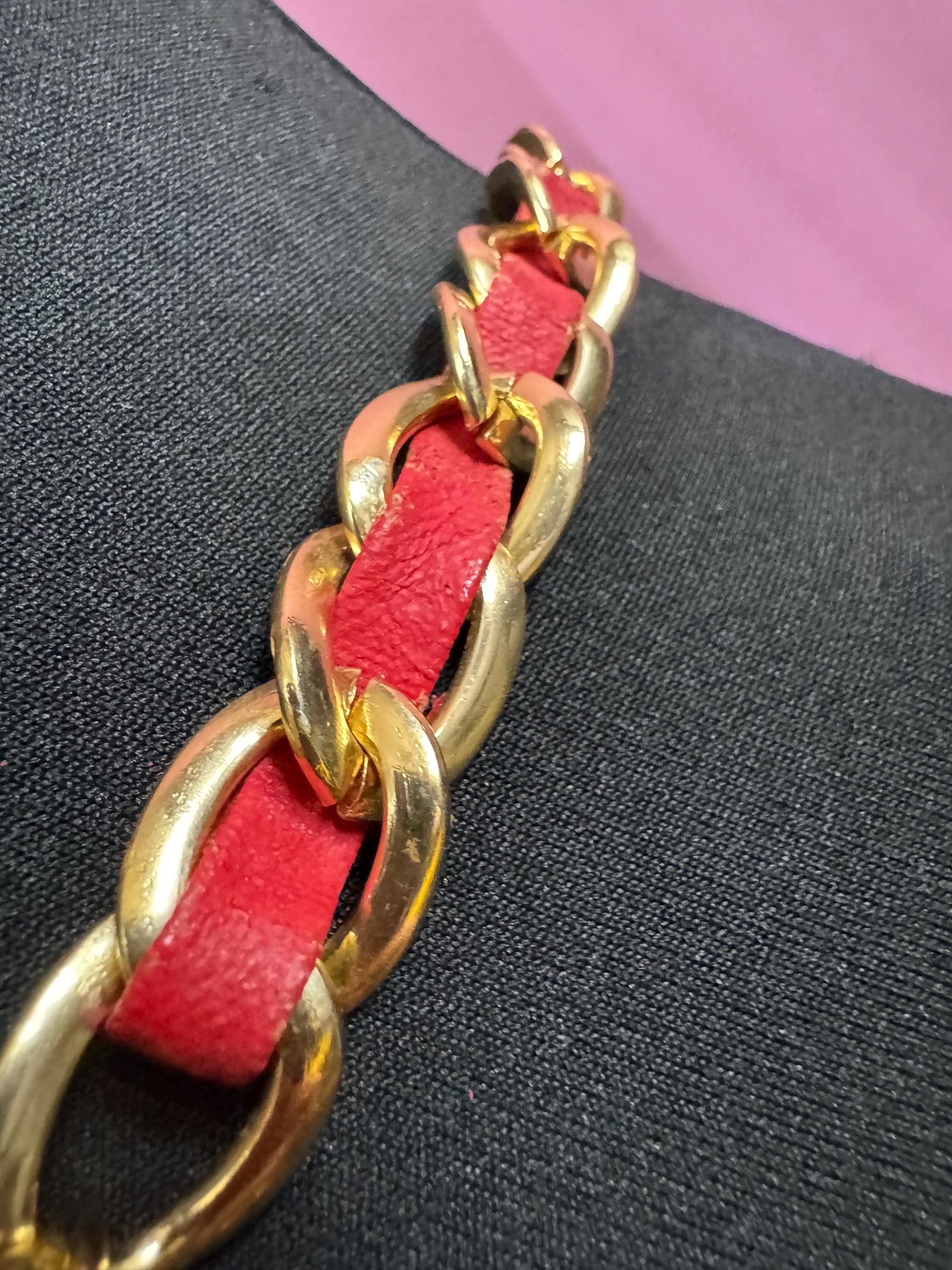 Red and gold metal chain belt, petite fit 73 to 86cm vintage fashion