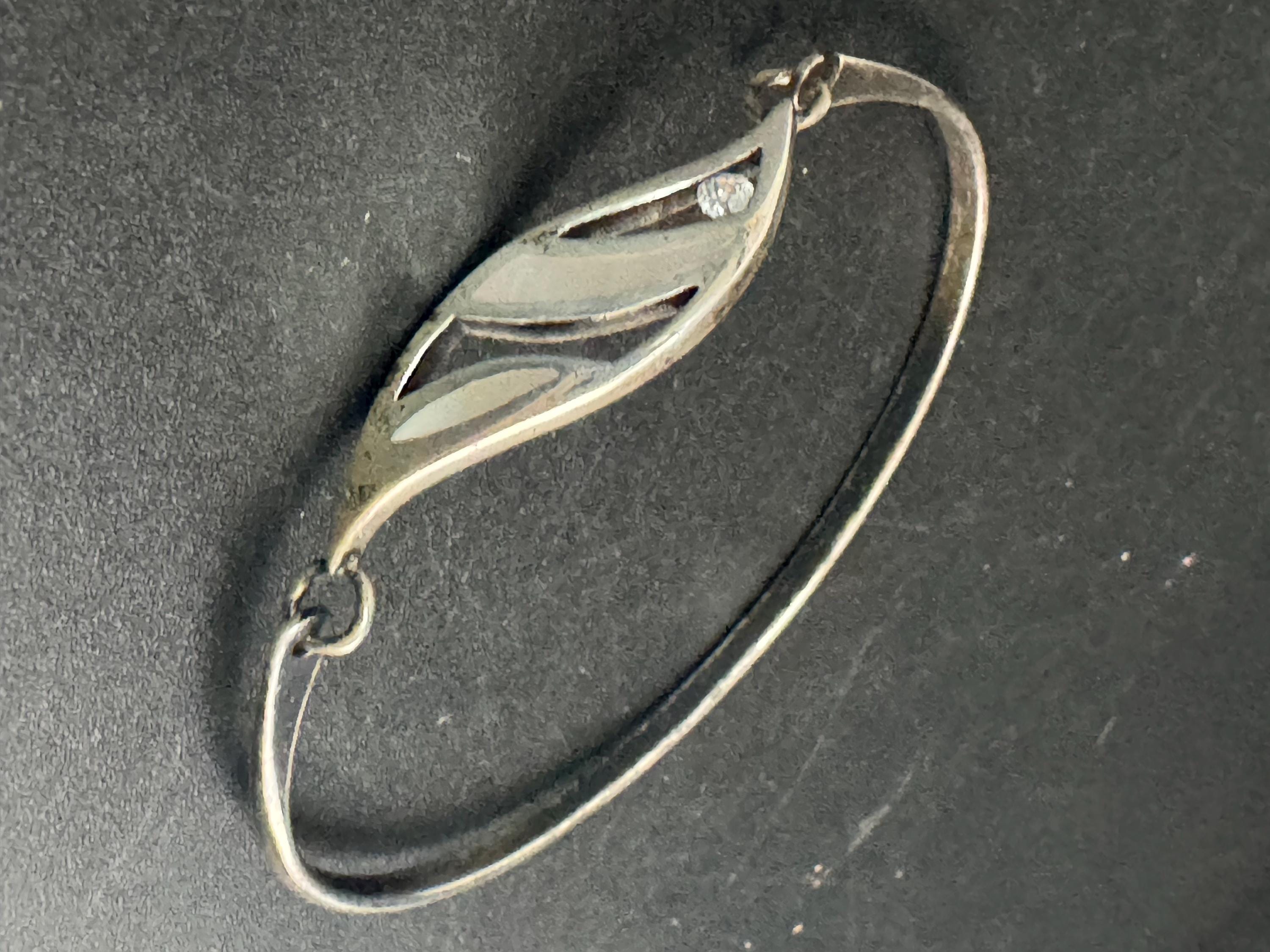 925 Kit heath bangle, sterling silver with mother of pearl inlay