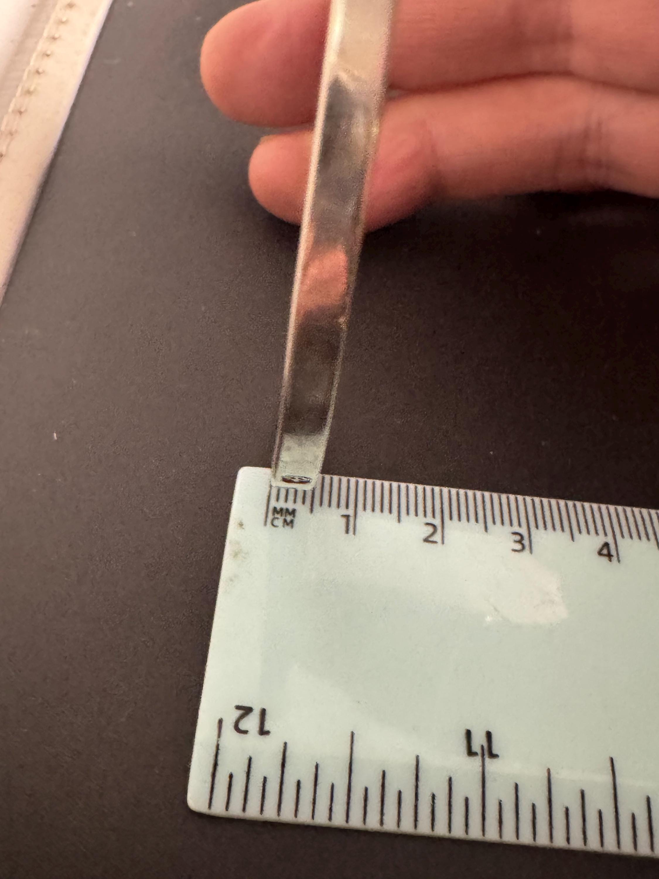 plain 925 round slim bangle, sterling silver 10.3 grams 7cm