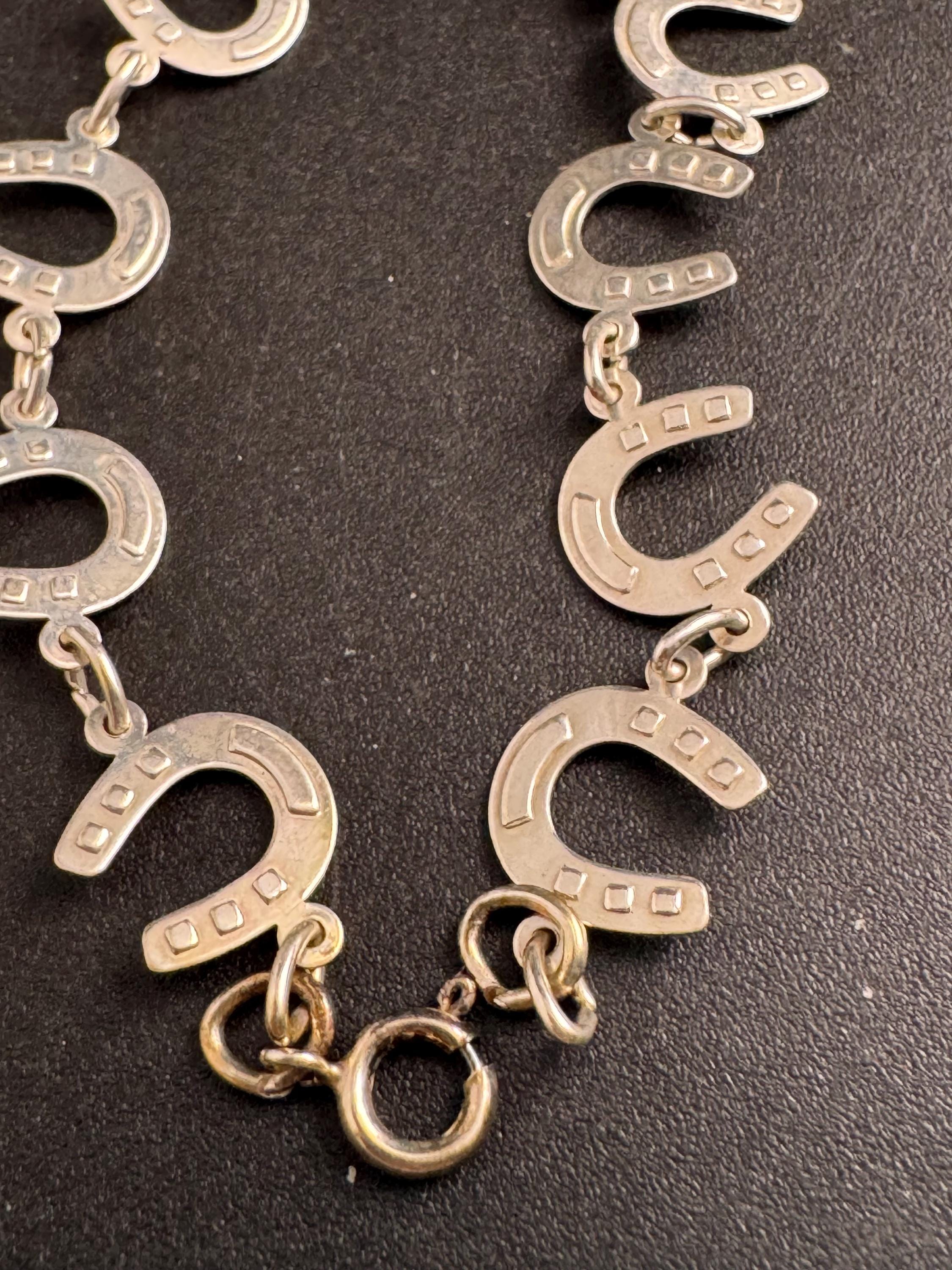 925 Horseshoe Bracelet - Vintage Sterling Silver dainty piece