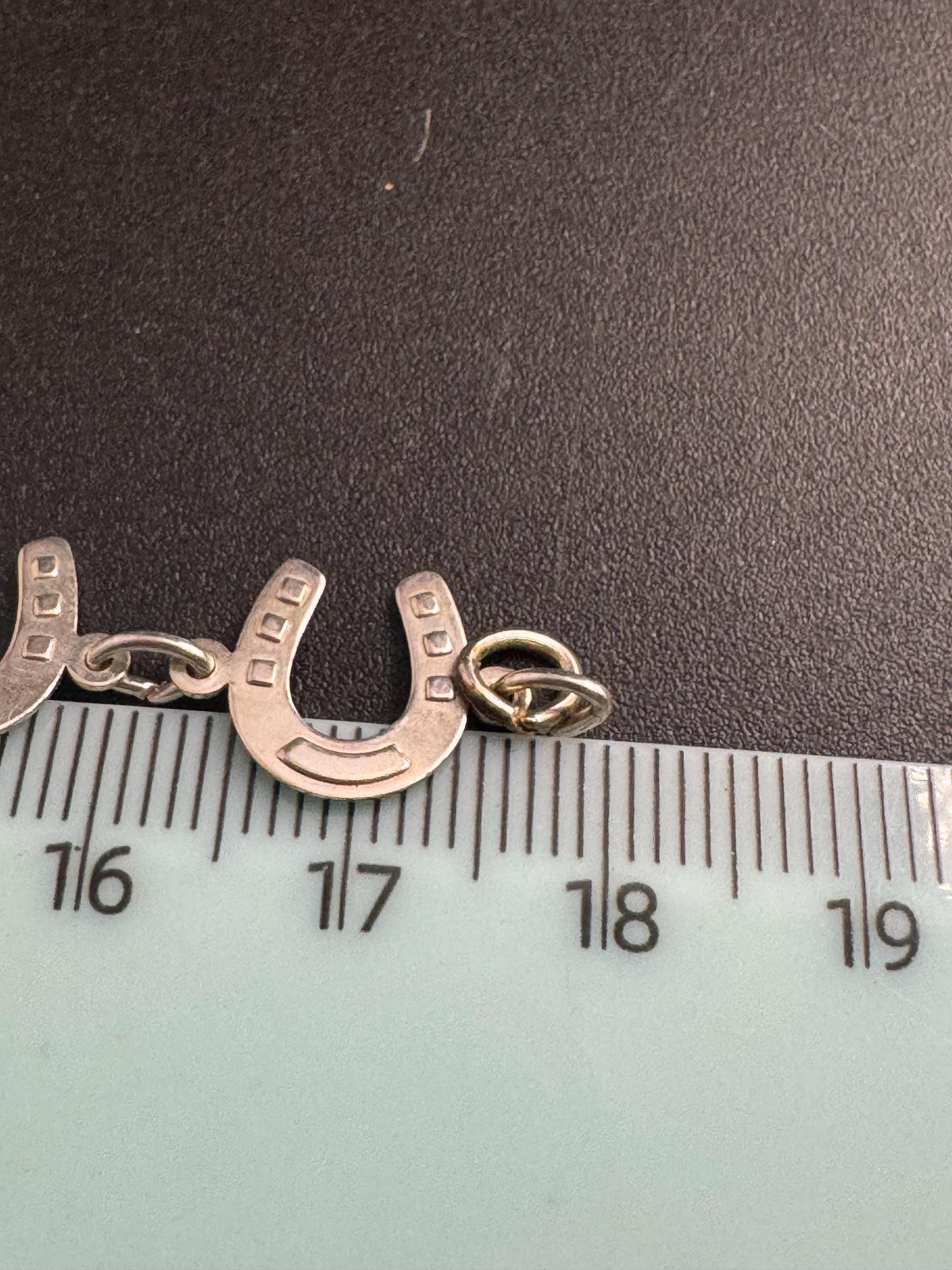 925 Horseshoe Bracelet - Vintage Sterling Silver dainty piece