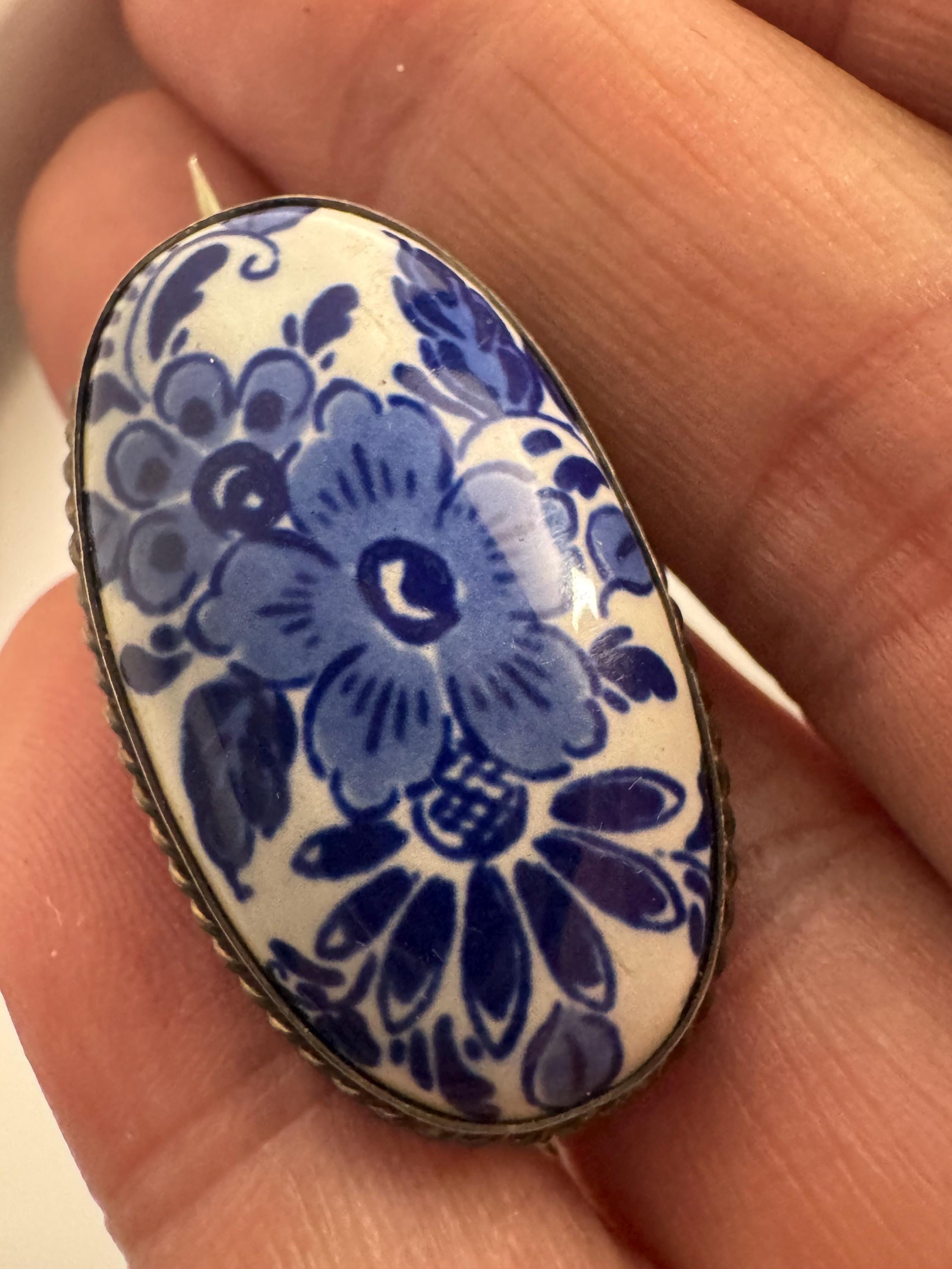 Antique delft pottery silver brooch, c clasp white metal pin