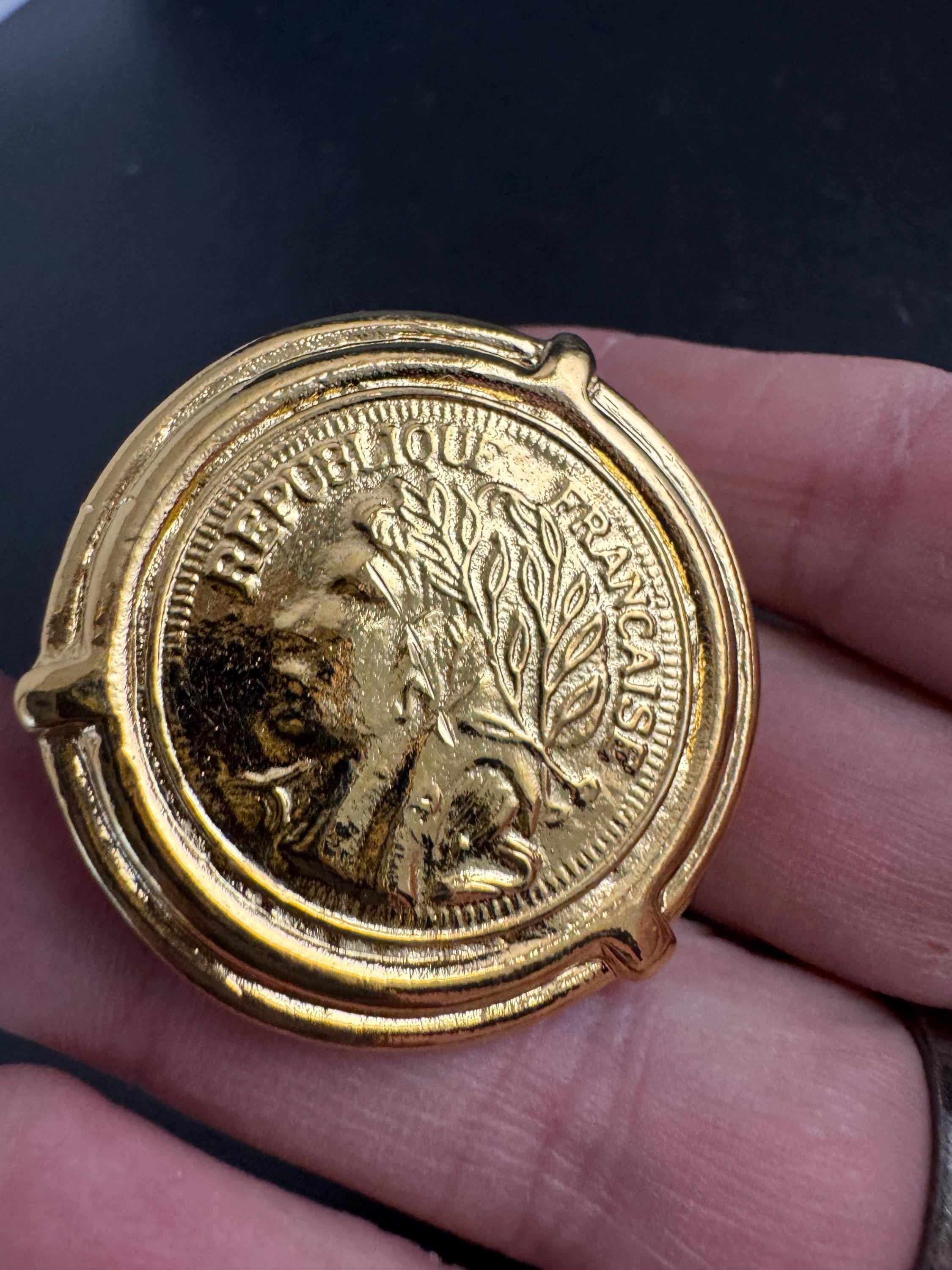 Gold coin Scarf Clip ring , vintage gold French old shop stock