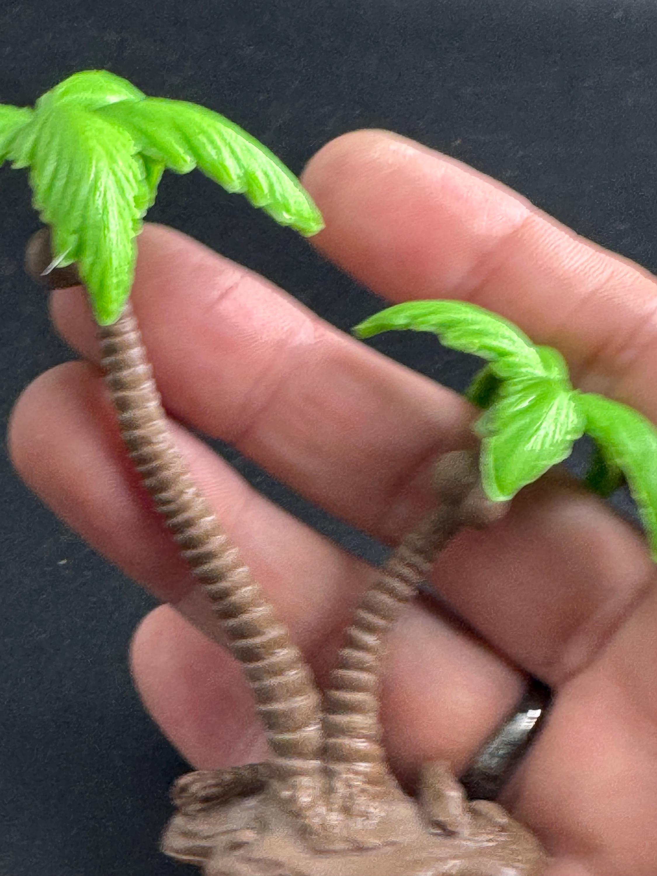 miniature palm tree cake topper (1pc) , dolls house tropical scenery craft 10cm (light green)