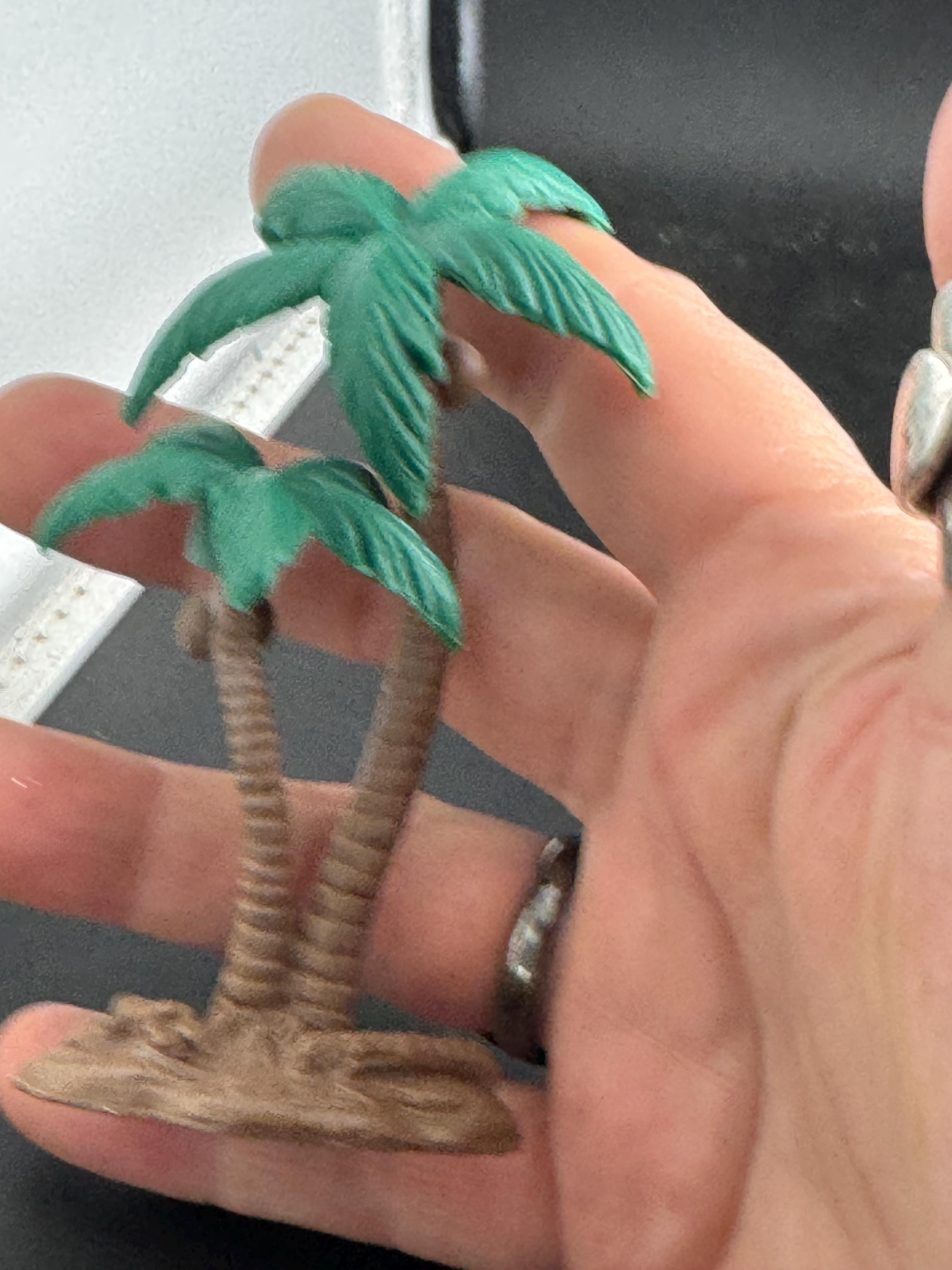 miniature palm tree cake topper (1pc) , dolls house tropical scenery craft 10cm (dark green)
