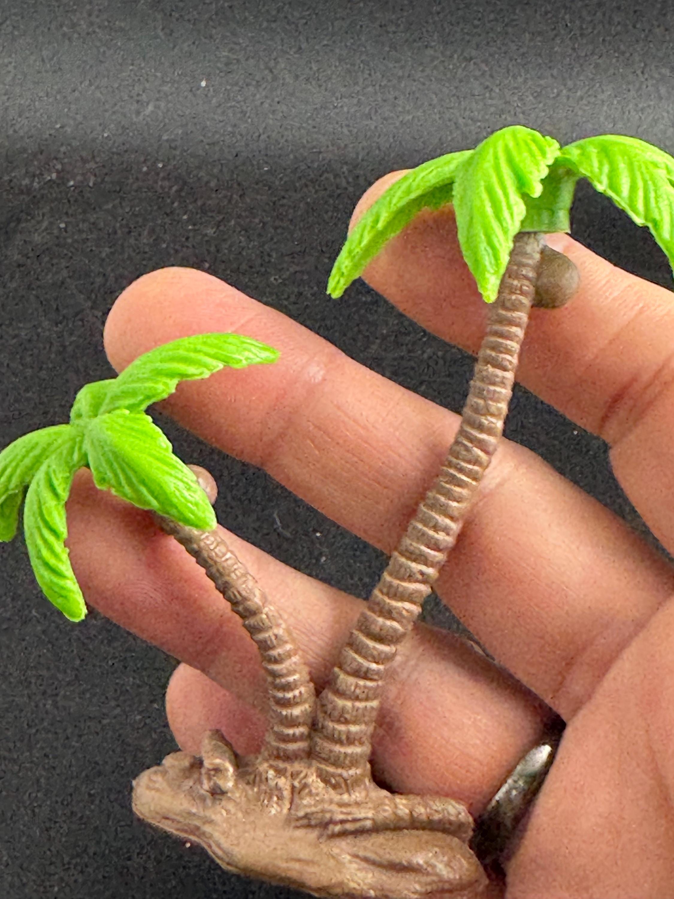 miniature palm tree cake topper (1pc) , dolls house tropical scenery craft 10cm (light green)