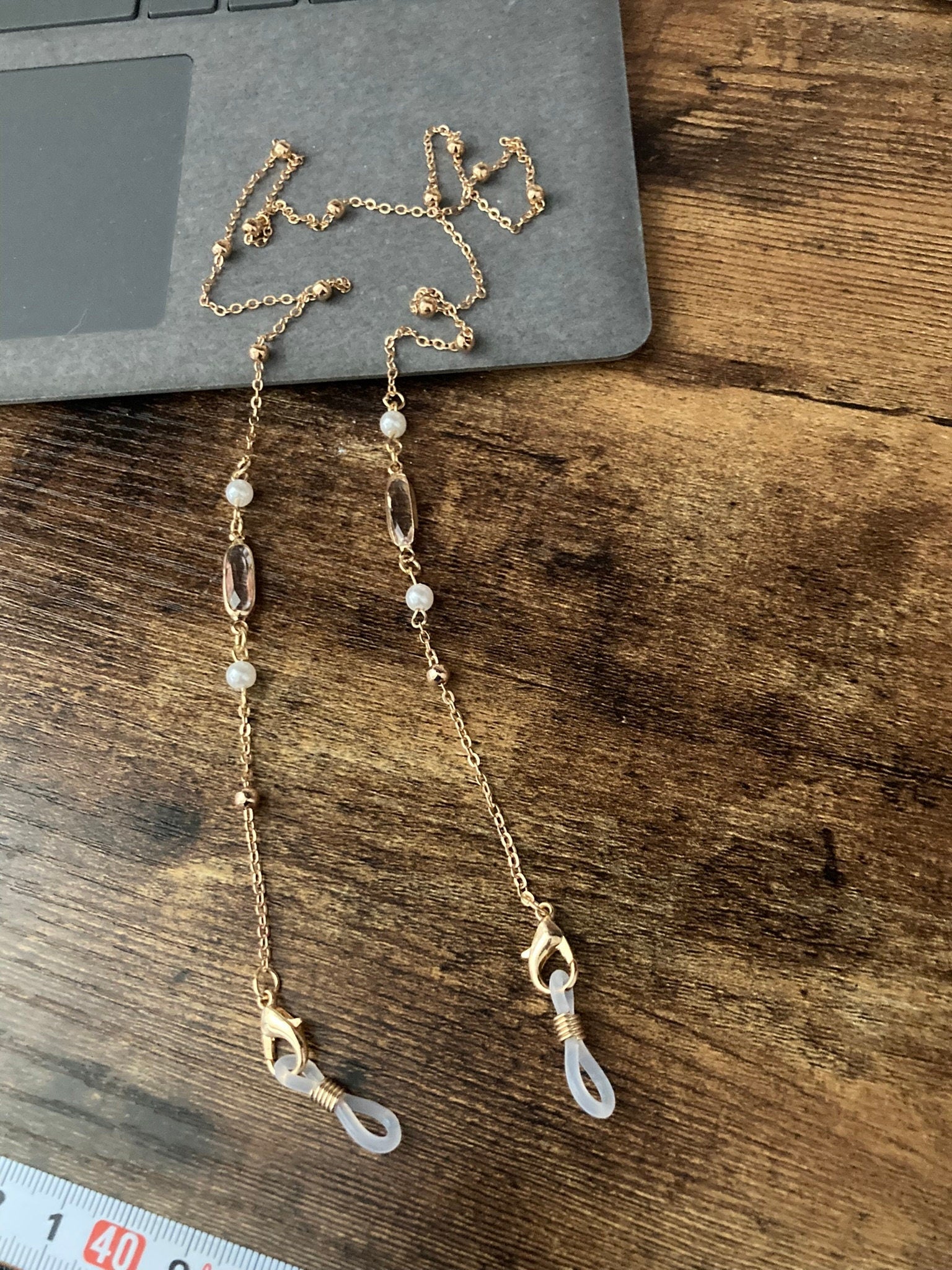 Never lose your glasses sunglasses chain gold tone rivière bezel set clear crystal diamanté lanyard