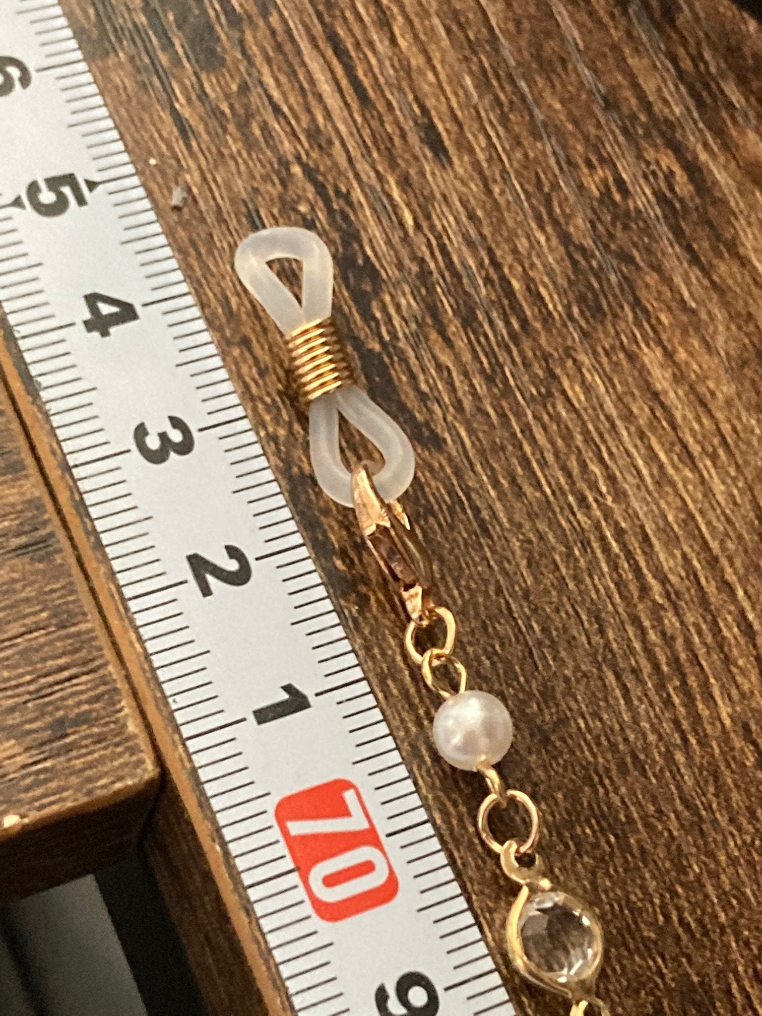 Never lose your glasses sunglasses chain gold tone rivière bezel set clear crystal diamanté lanyard