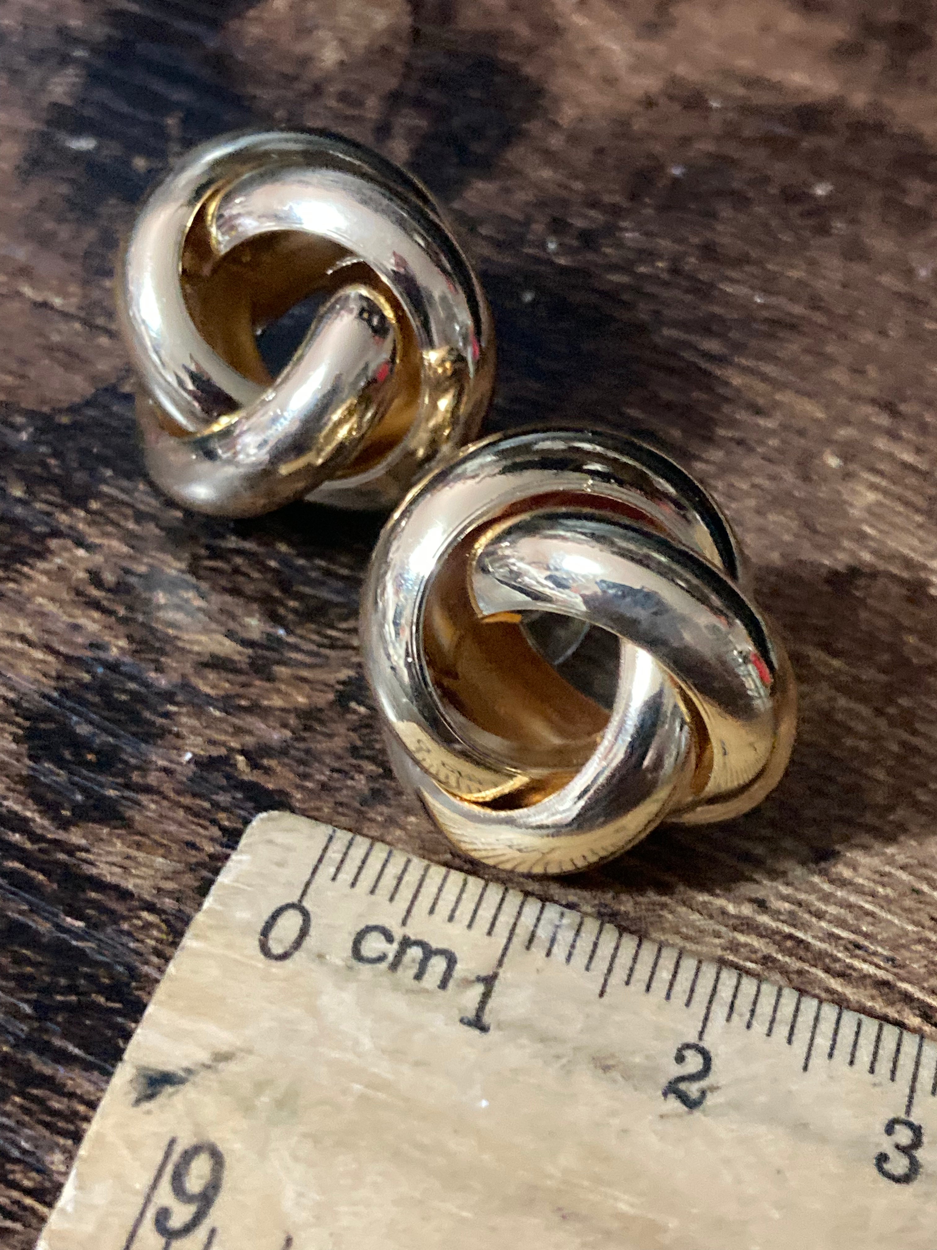 Gold tube round knot earrings