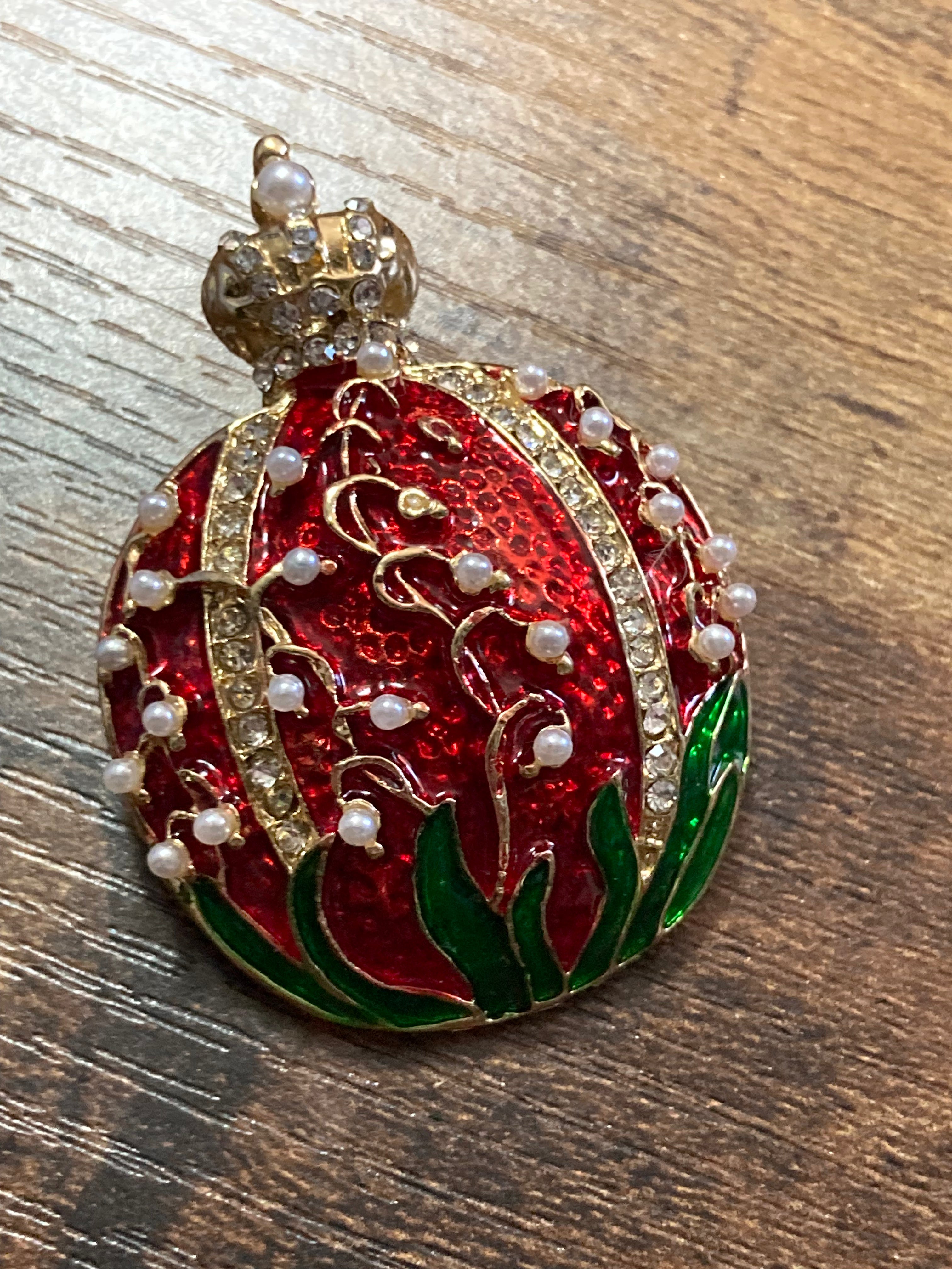 Red enamel royal crown pomegranate fruit brooch