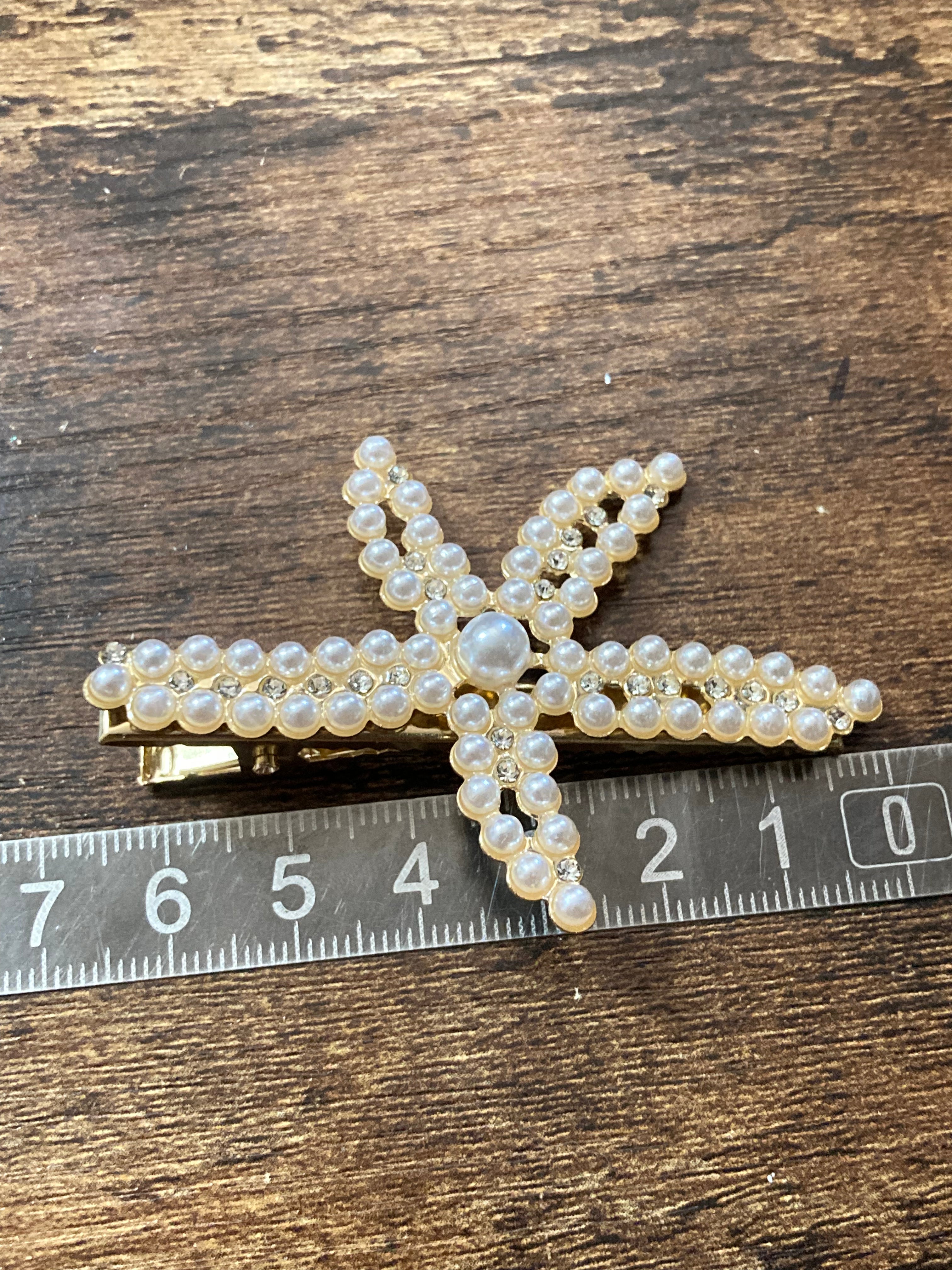 Nautical starfish faux seed pearl diamanté gold tone hair clip