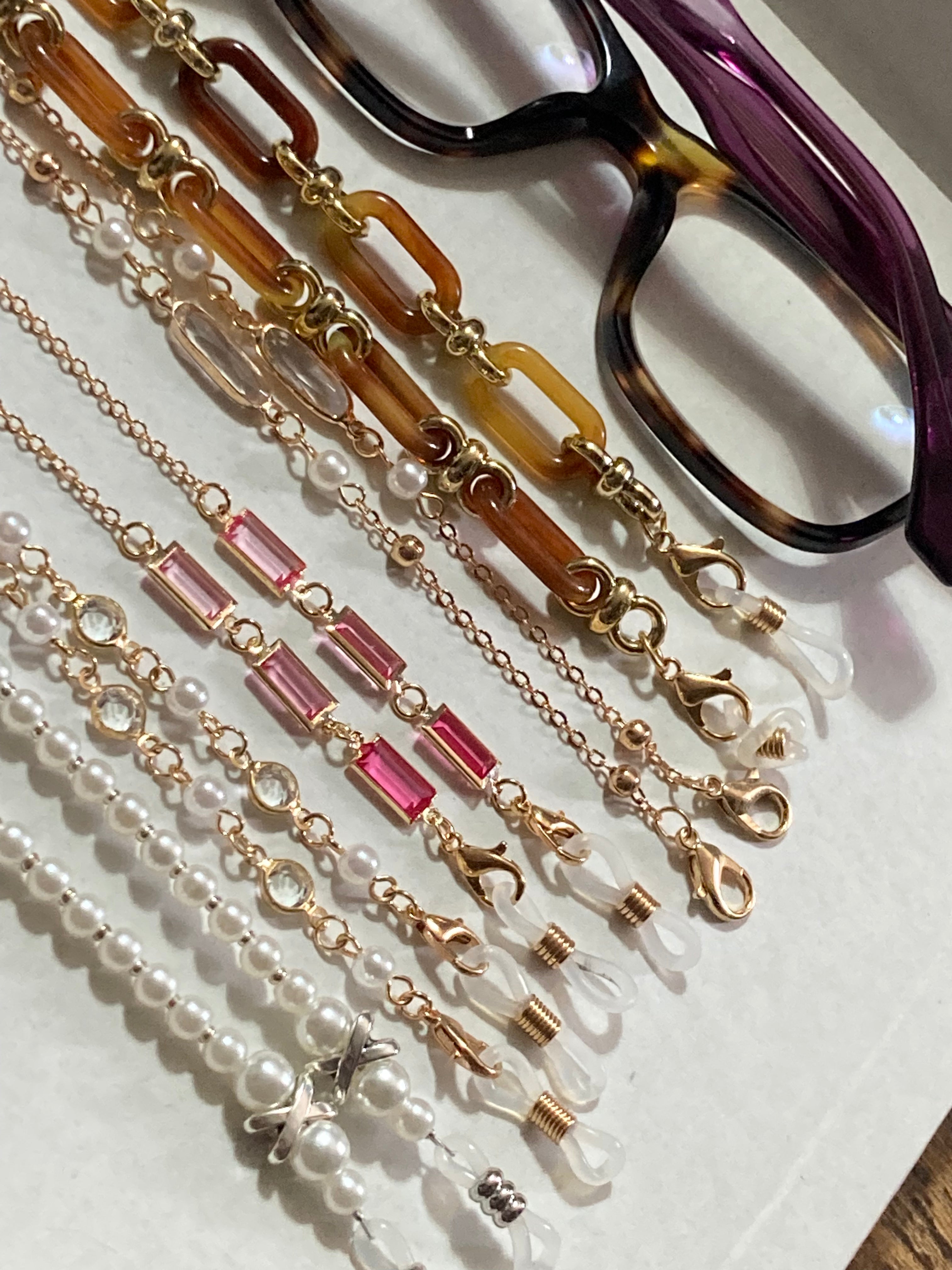 Never lose your glasses sunglasses chain gold tone rivière bezel set clear crystal diamanté lanyard