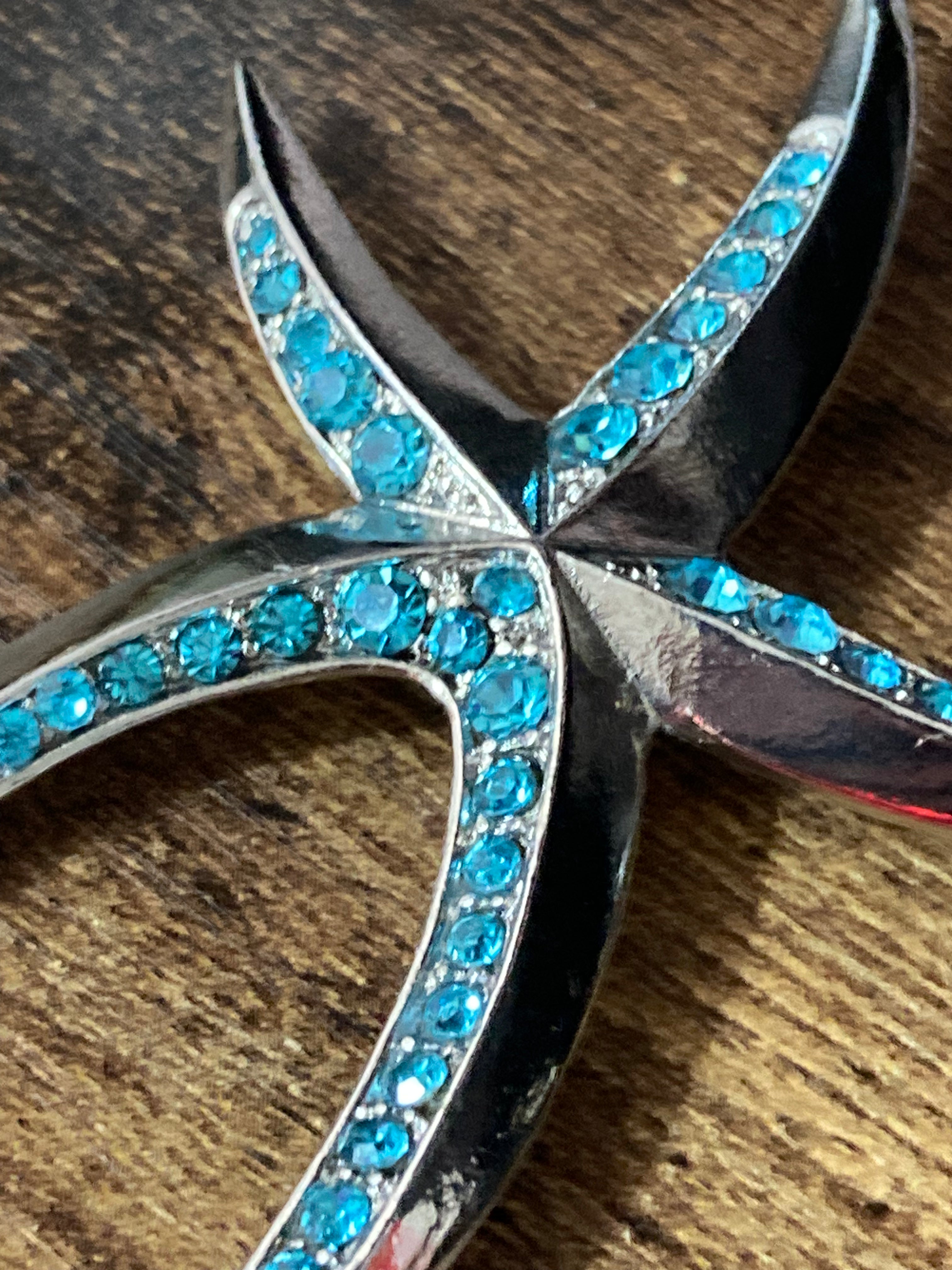 Large starfish brooch blue diamanté