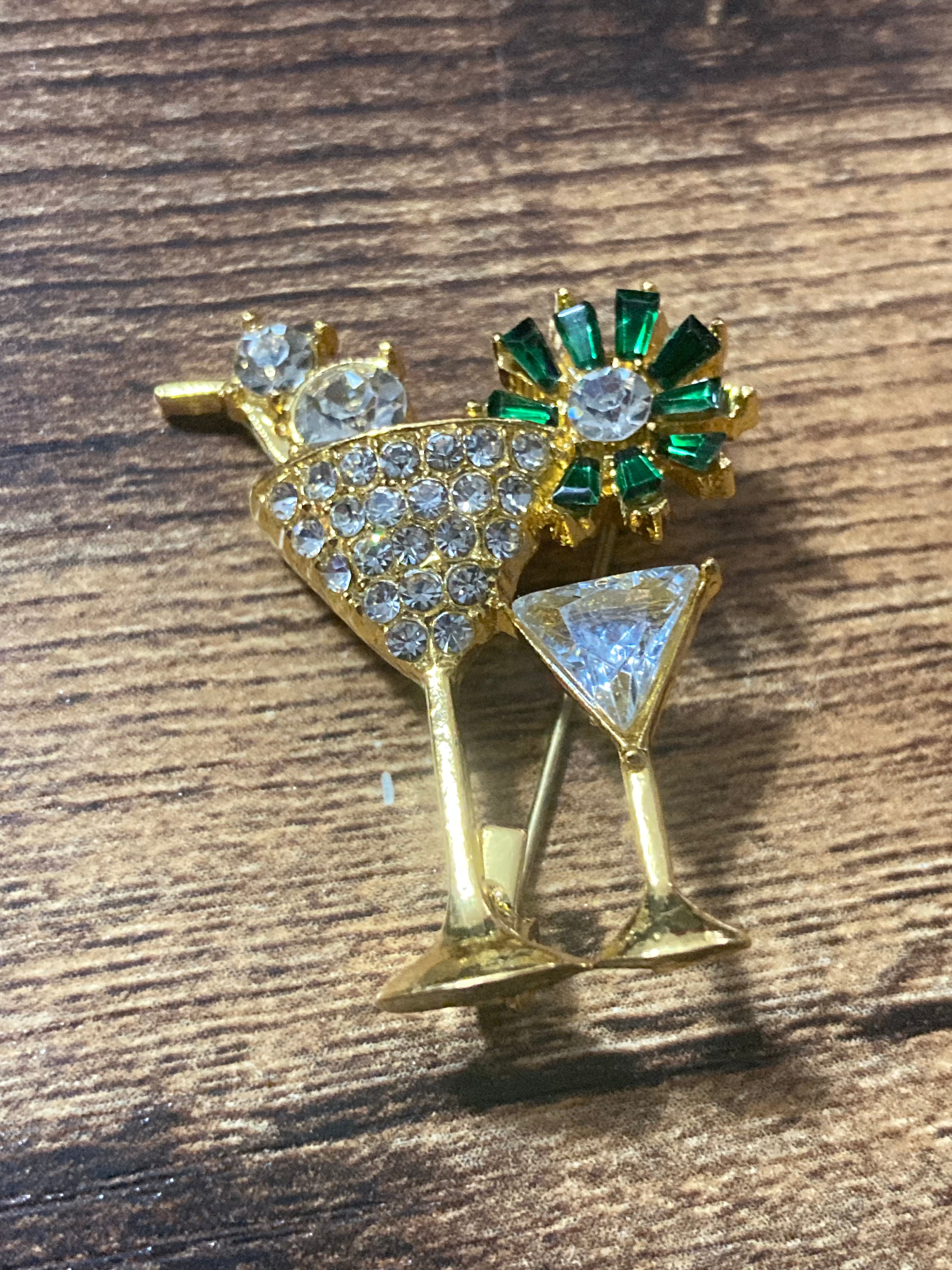 Champagne cocktail glass Crystal brooch