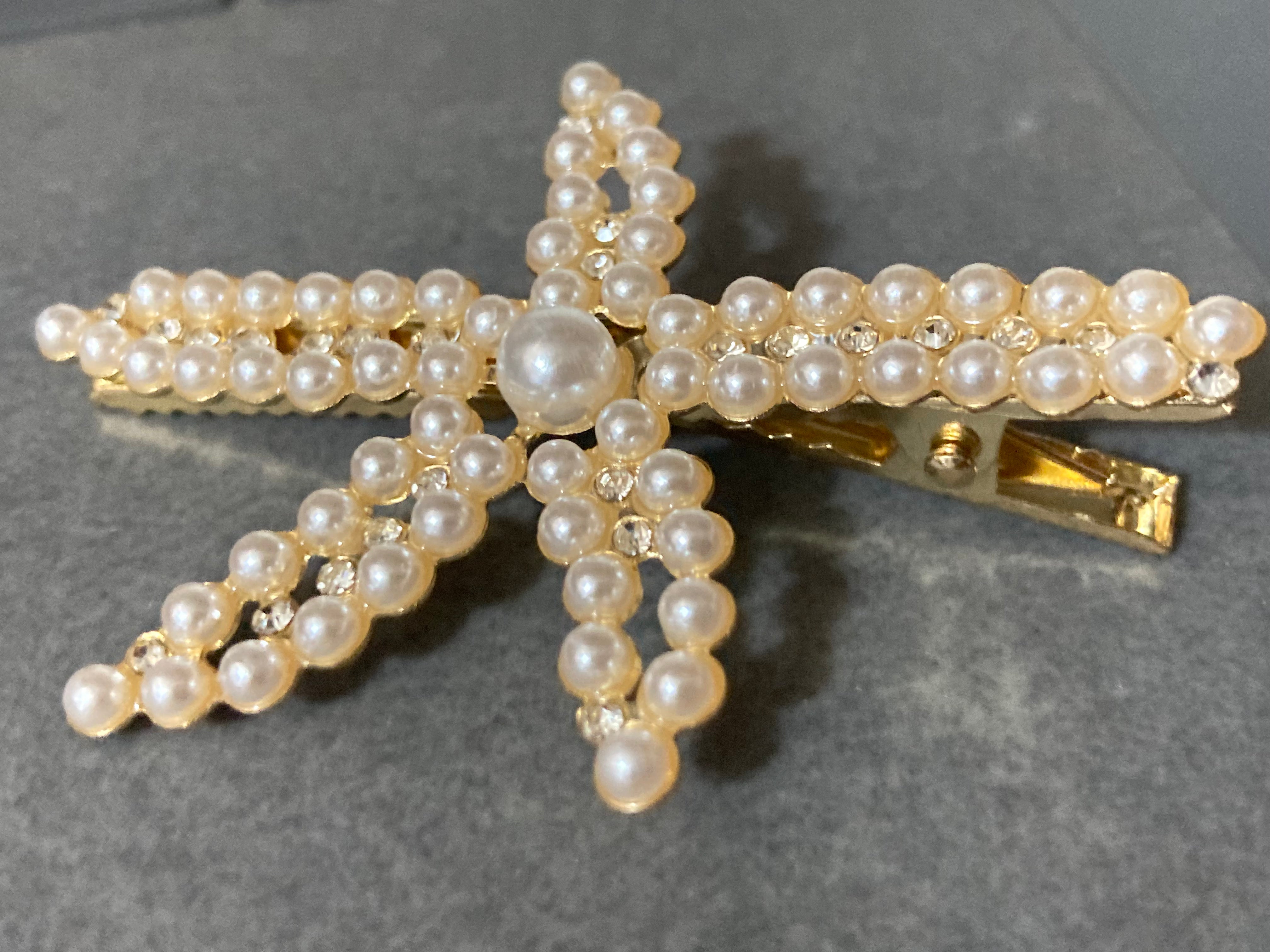 Nautical starfish faux seed pearl diamanté gold tone hair clip