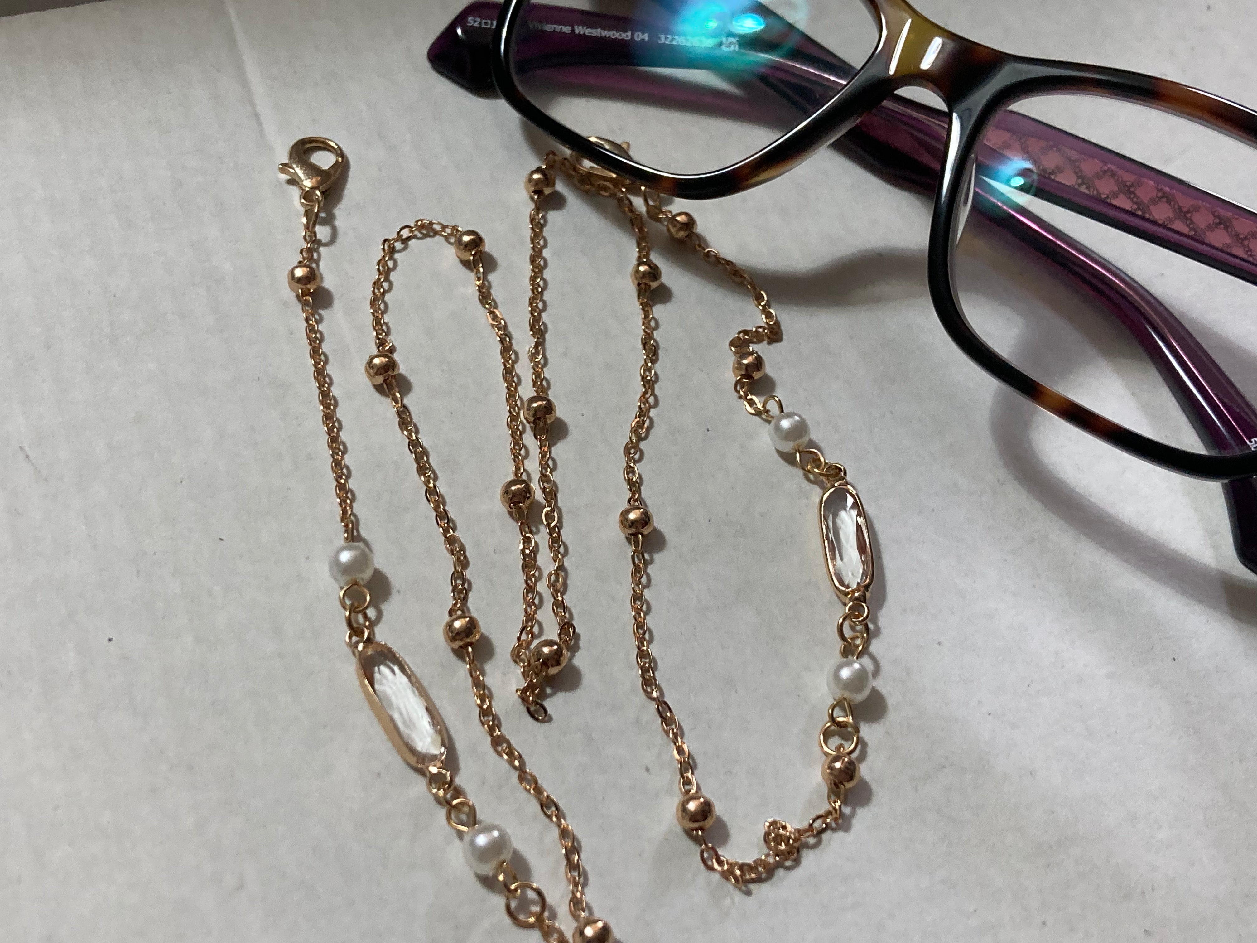 Never lose your glasses sunglasses chain gold tone rivière bezel set clear crystal diamanté lanyard