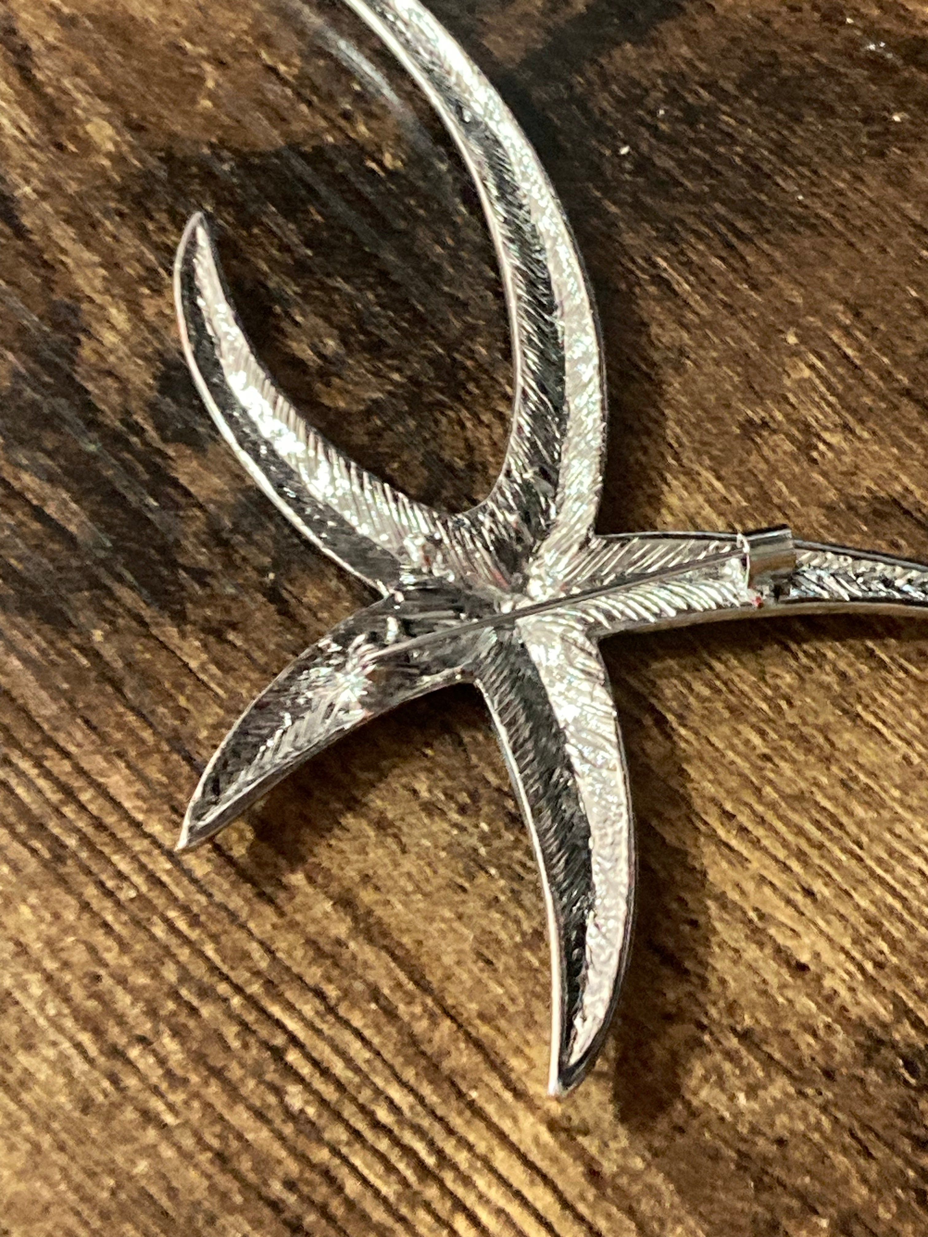 Large starfish brooch blue diamanté