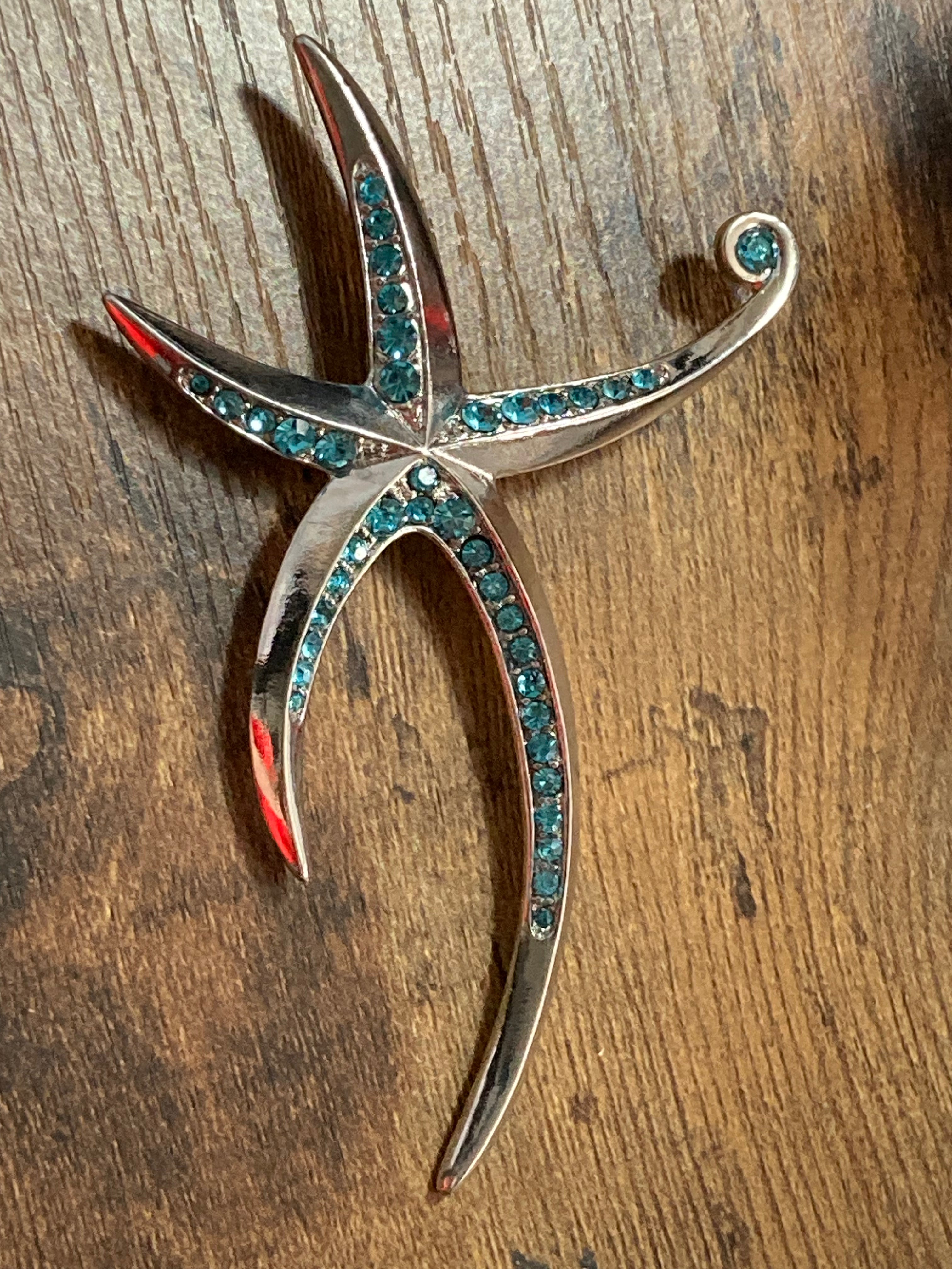 Large starfish brooch blue diamanté