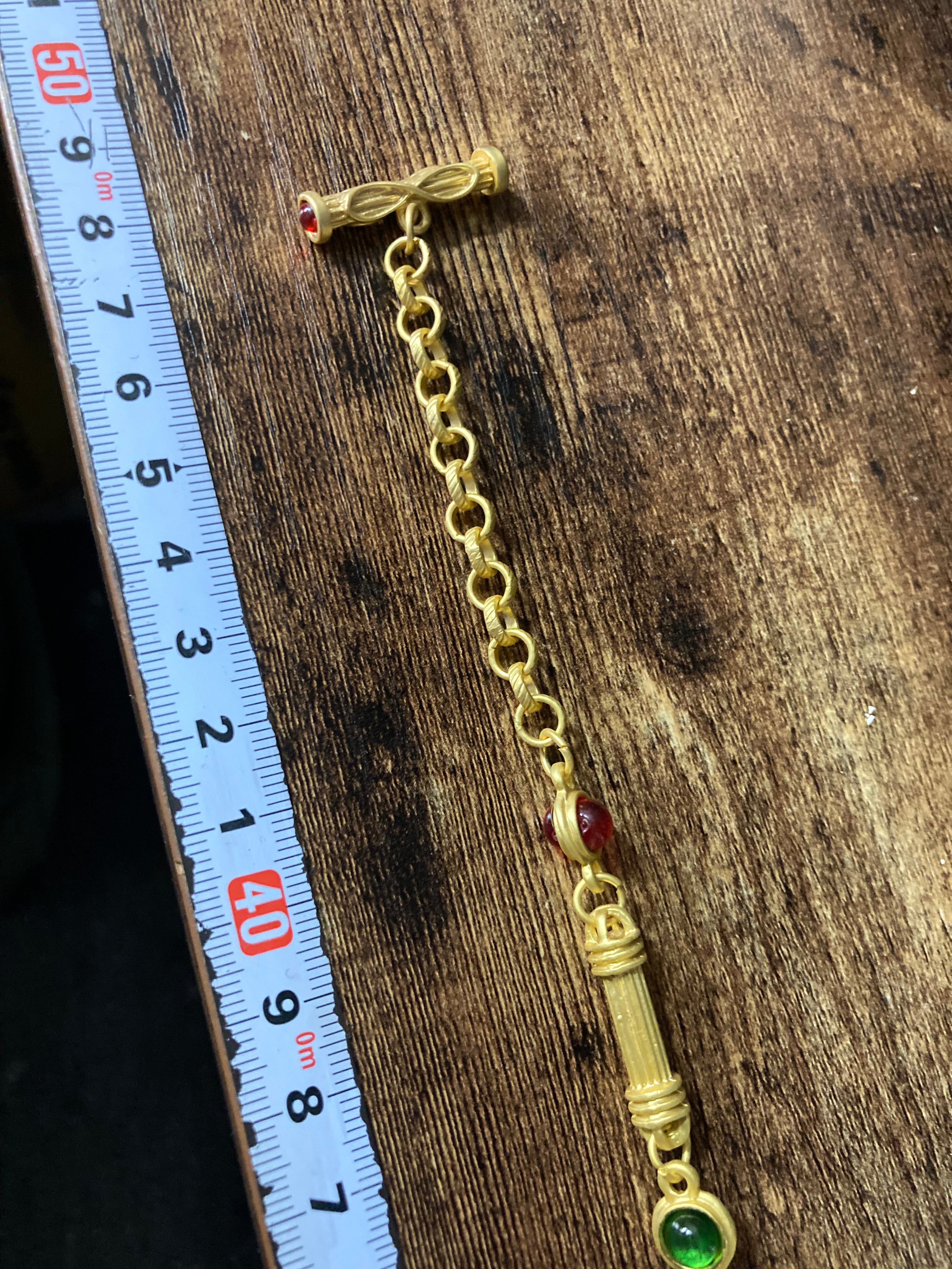 Matt gold Etruscan gripoix necklace bracelet set