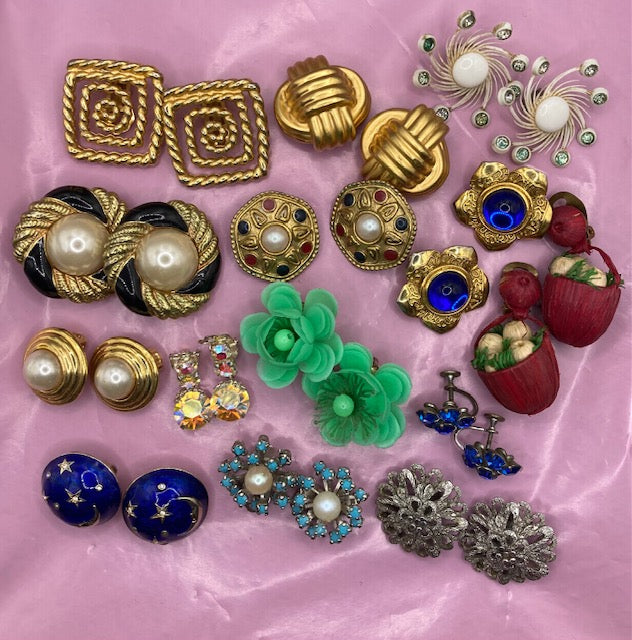 A beginners guide to collecting vintage jewellery – Loved & Loved Again