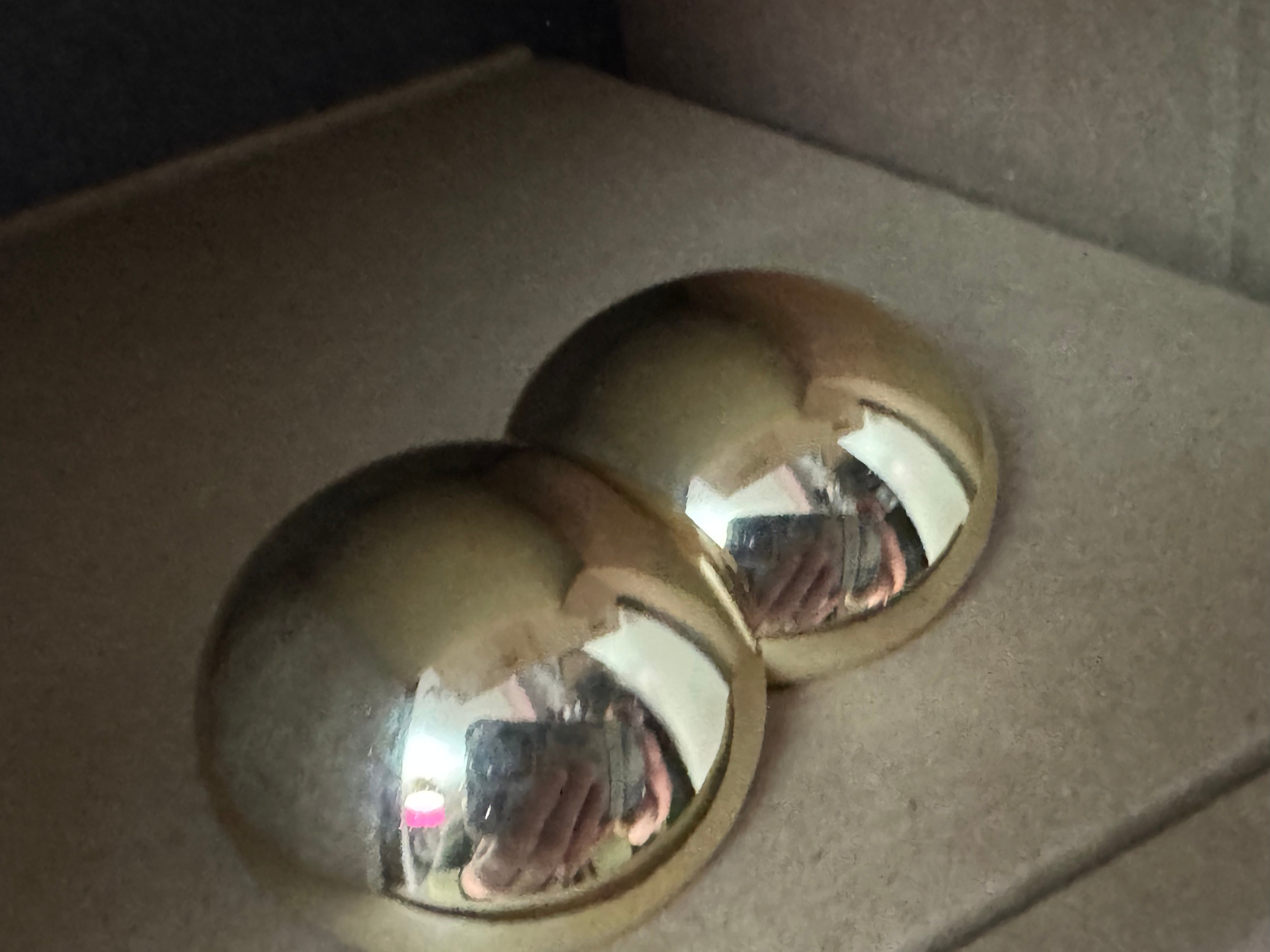 1980s style huge oversized 4cm Gold tone round domed button stud earrings pierced