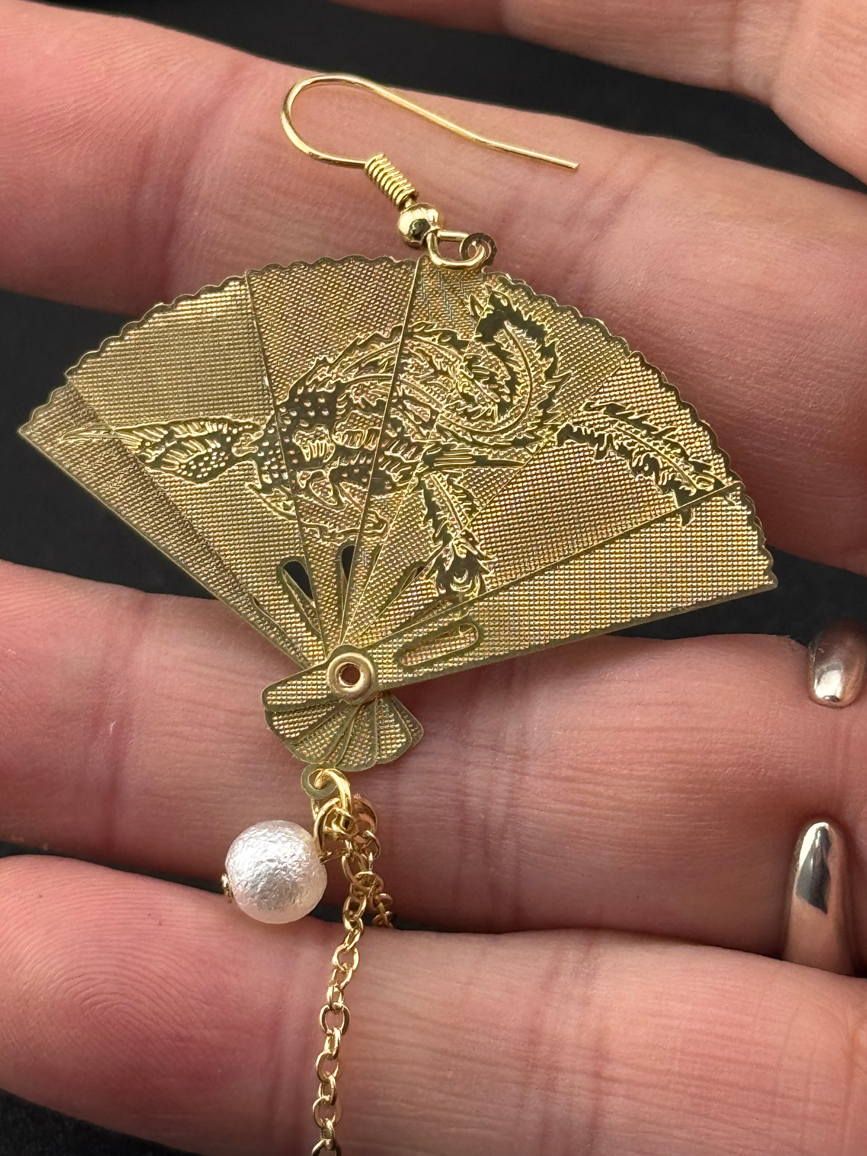 Chinese gold plated opening gold fan dangly earrings