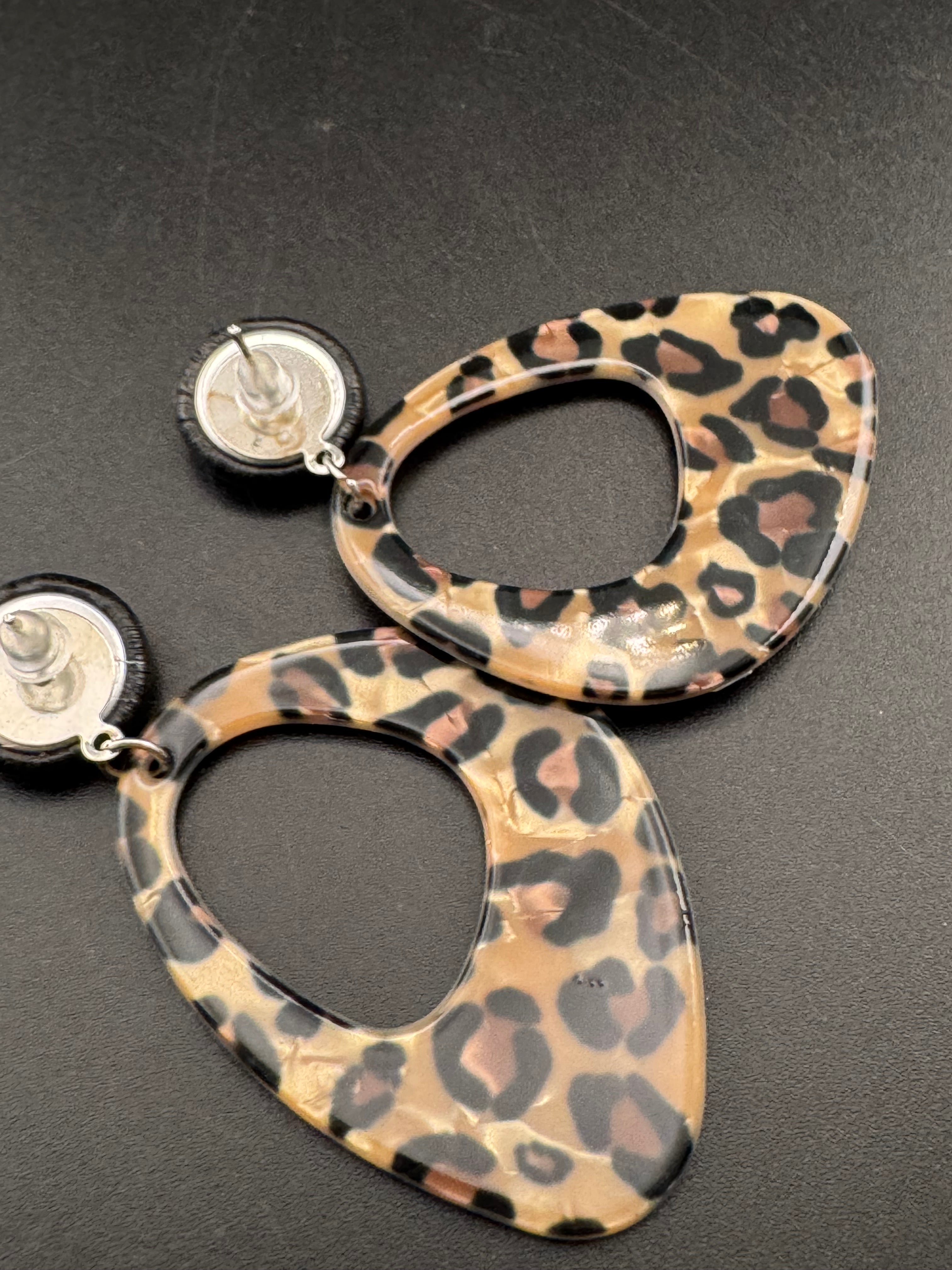 Big tortoiseshell dangly drop earrings