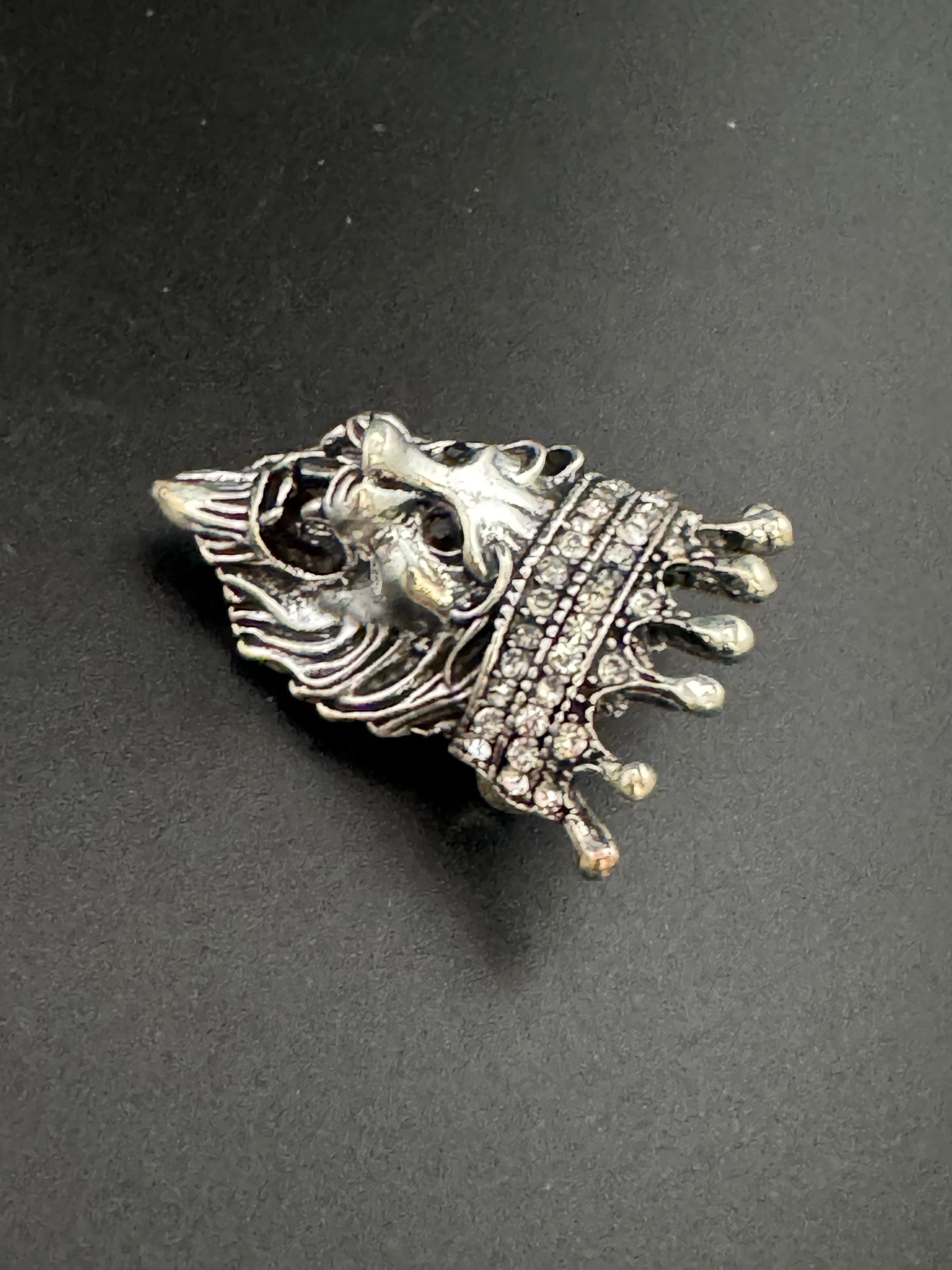 Diamanté silver lion brooch, antique pewter tone