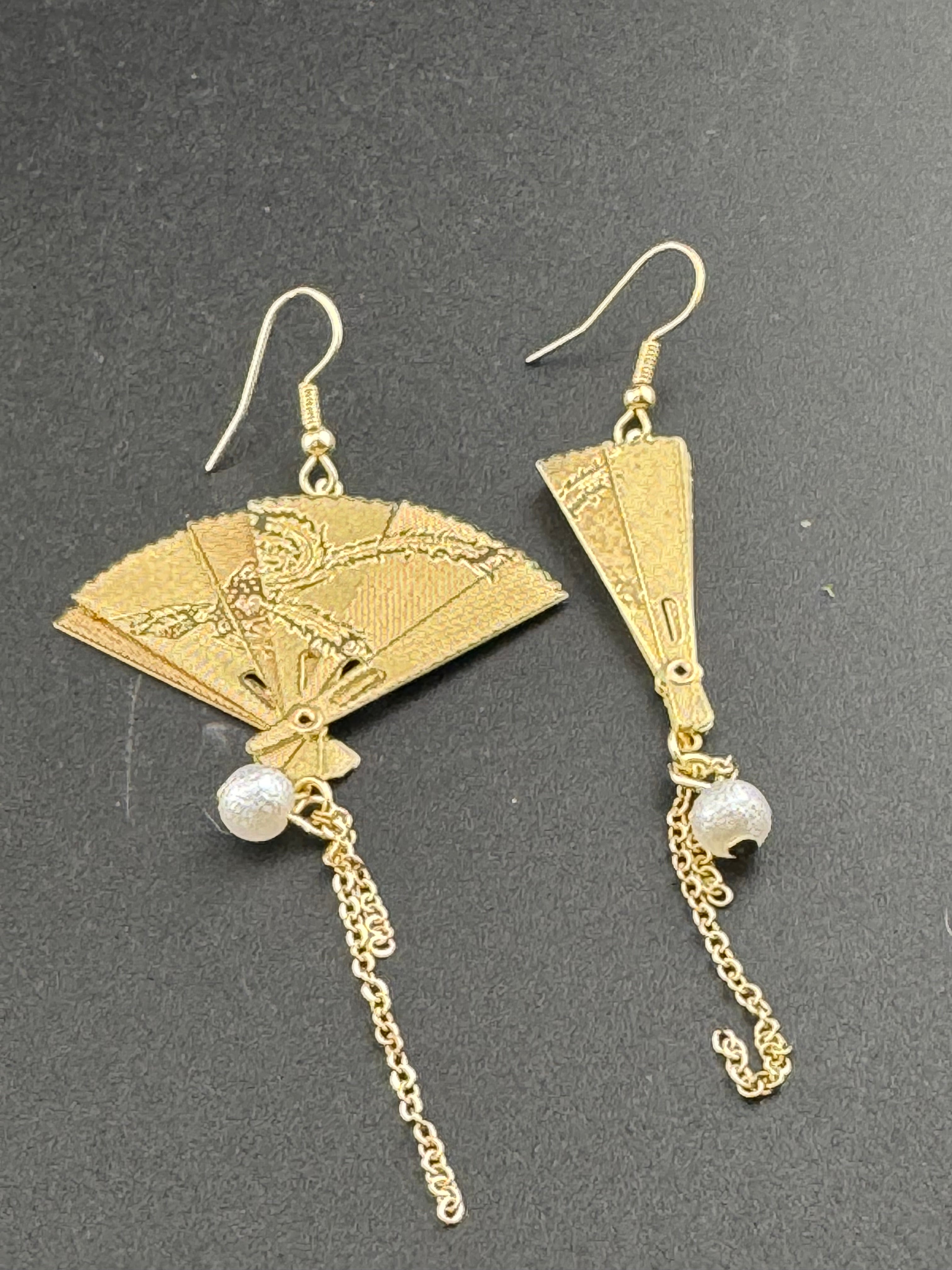 Chinese gold plated opening gold fan dangly earrings